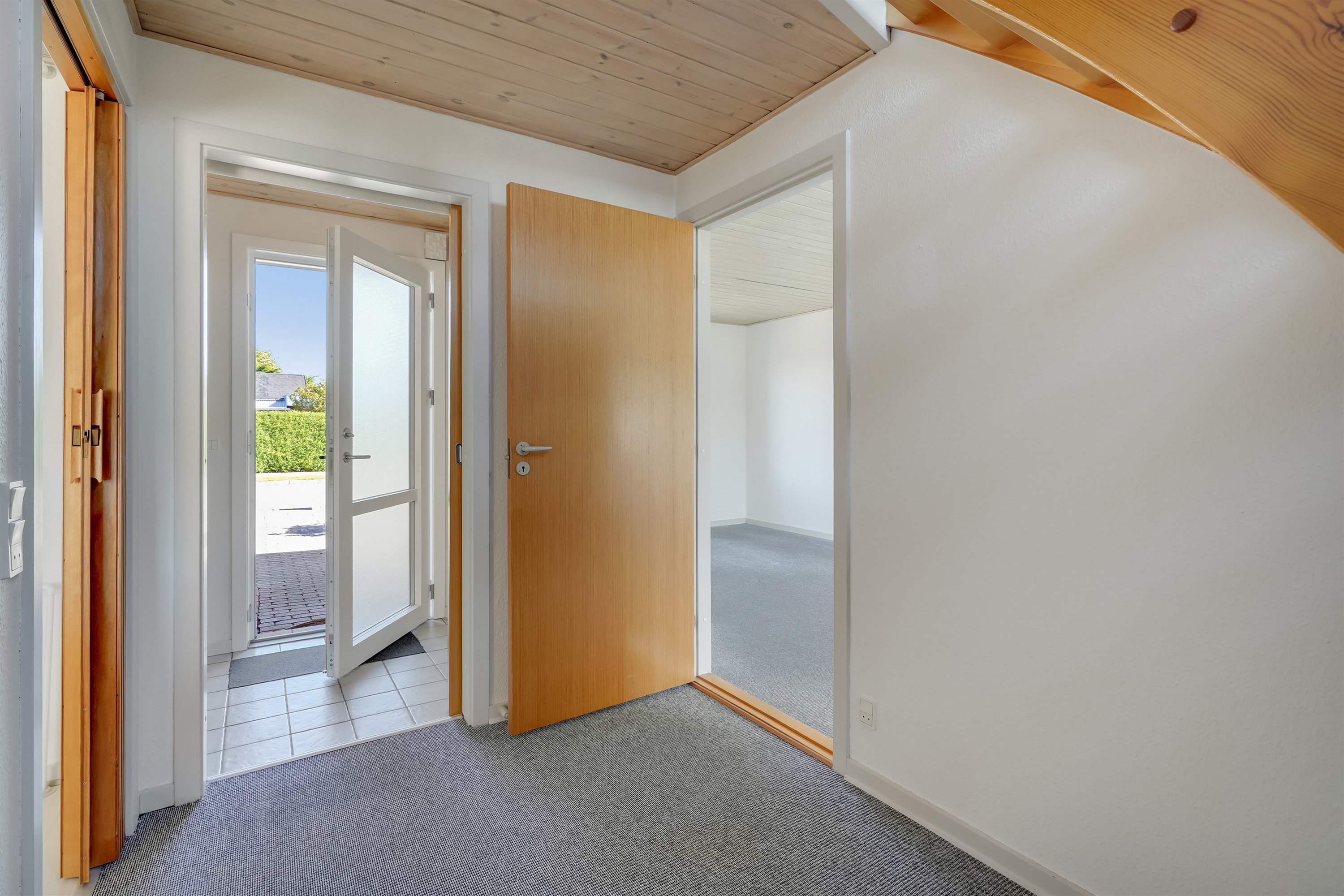 Fremhævet gang billede i fuldskærmstilstand. Billede af Kastanievej 47, 6710 Esbjerg V