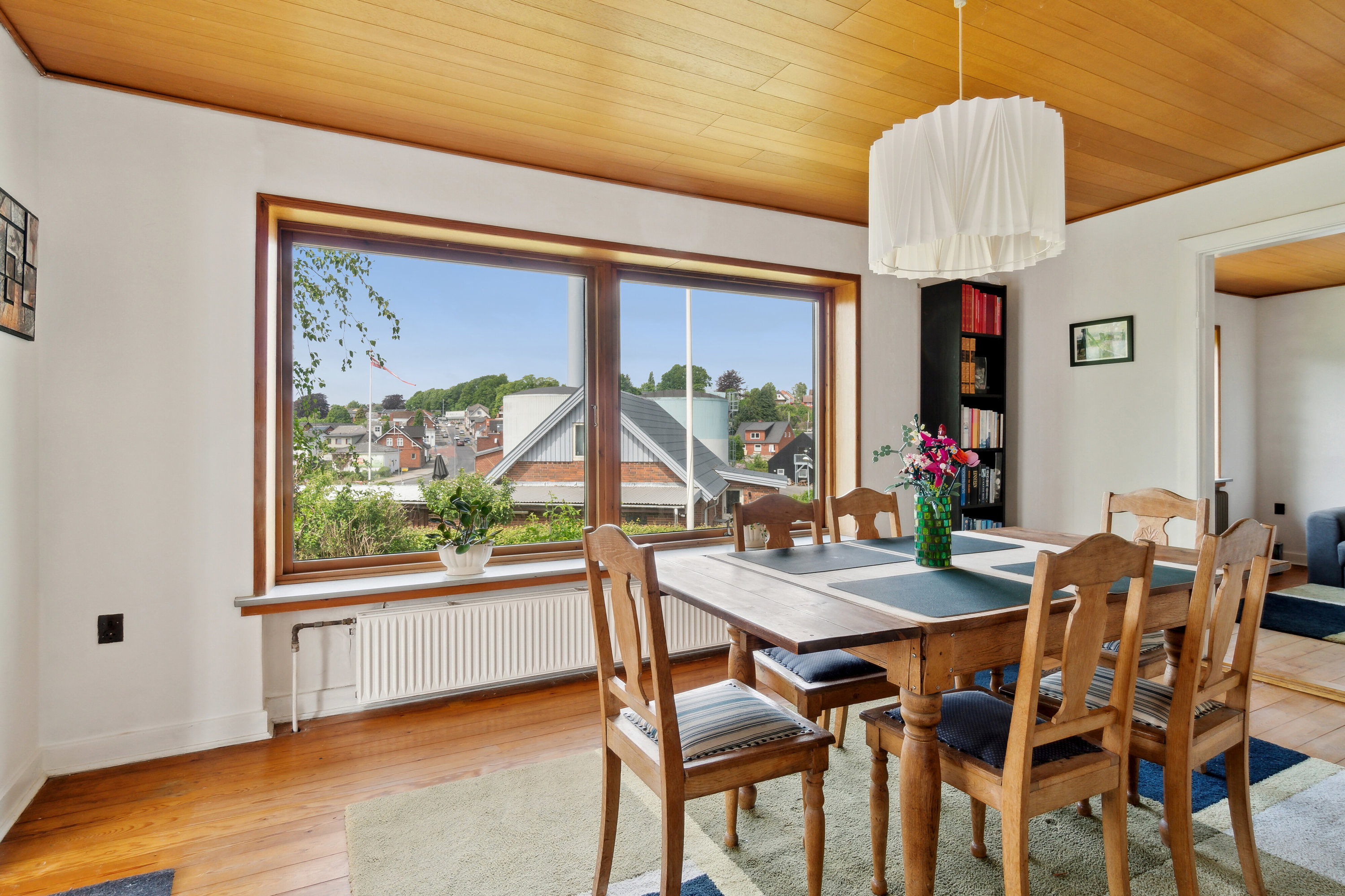 Fremhævet spisestue billede i fuldskærmstilstand. Billede af Korbenhøj 4, 6040 Egtved