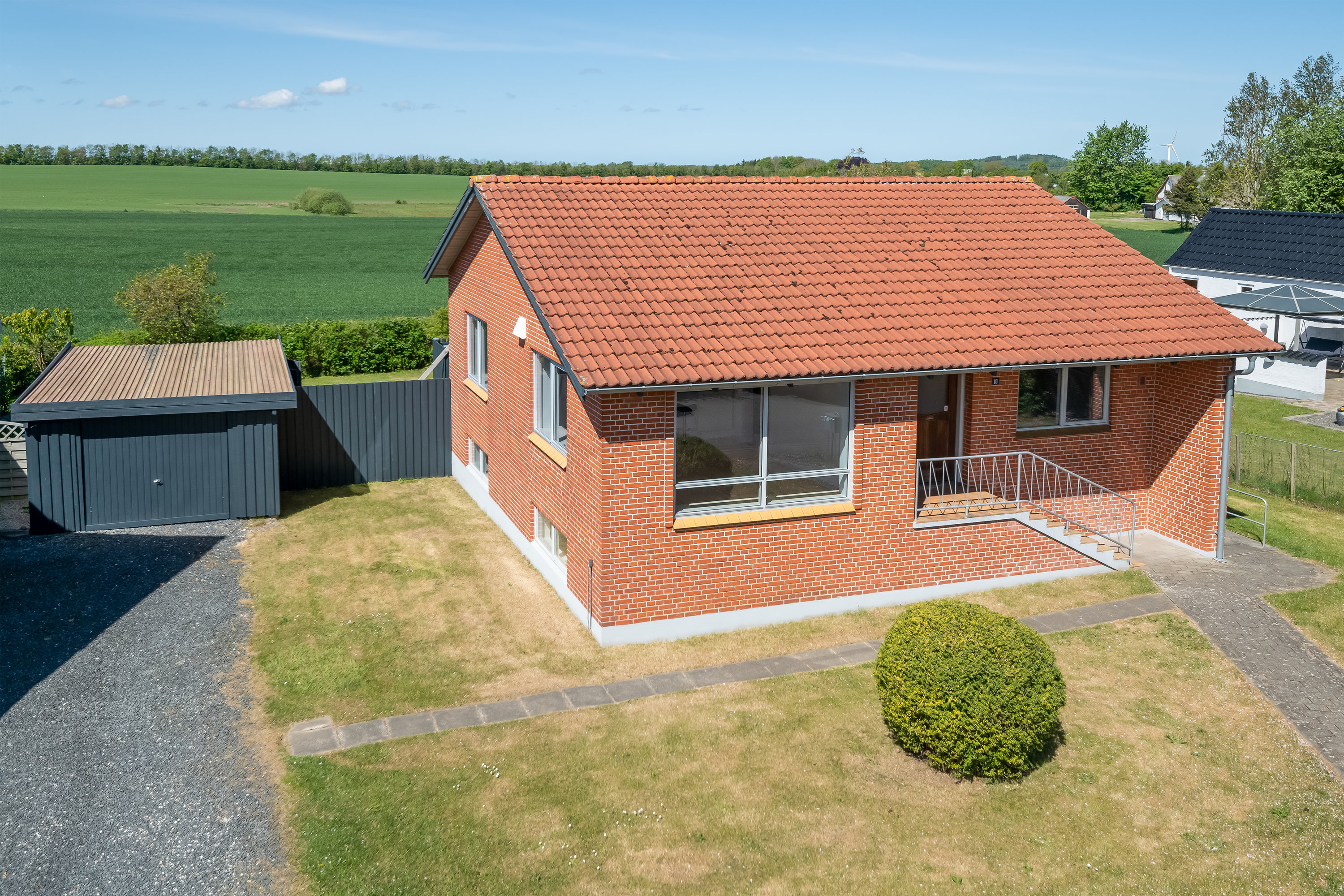 Miniaturebillede 1: . Billede af Vesterled 10, 9830 Tårs