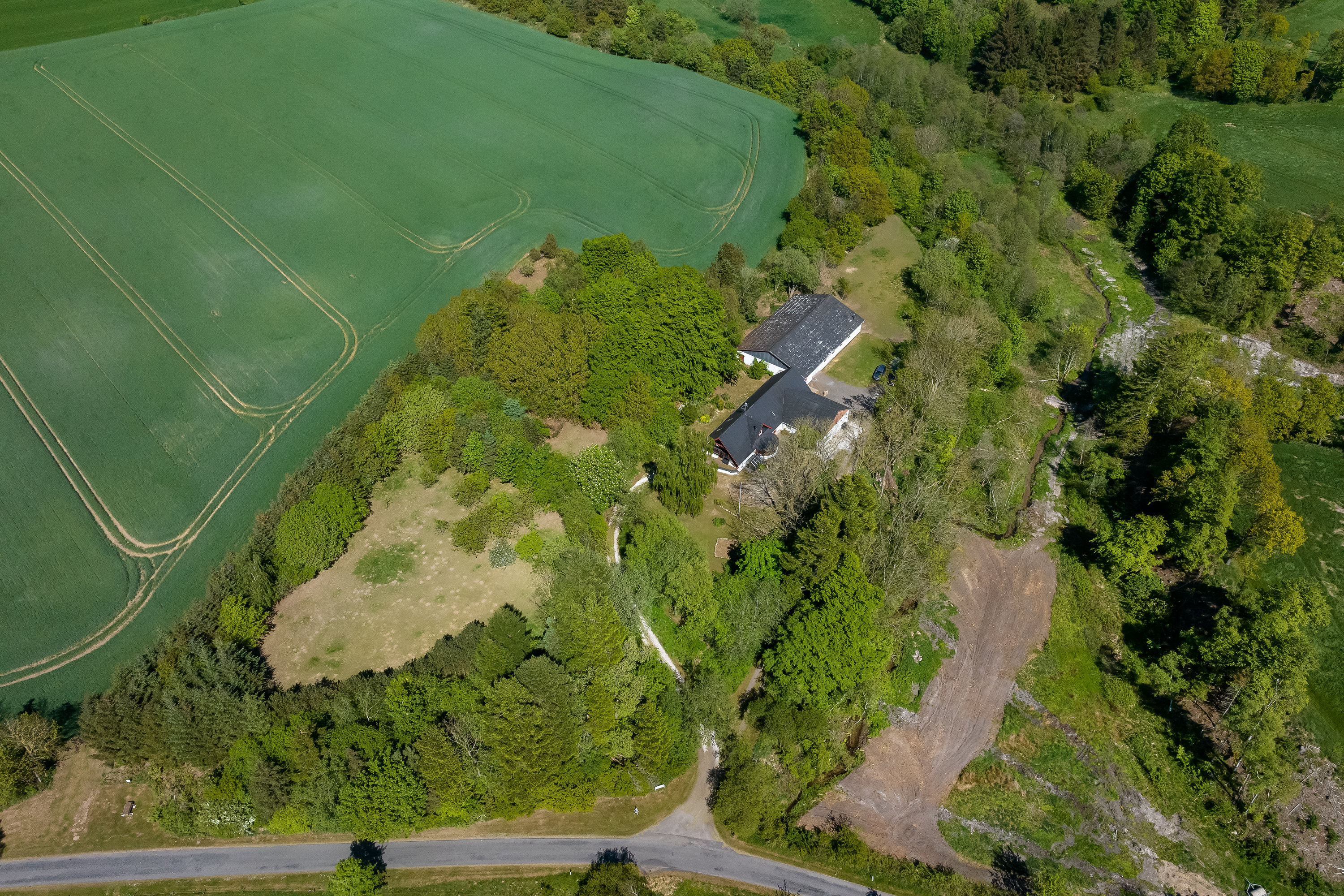 Fremhævet  billede i fuldskærmstilstand. Billede af Skarpholtvej 19, 9750 Østervrå