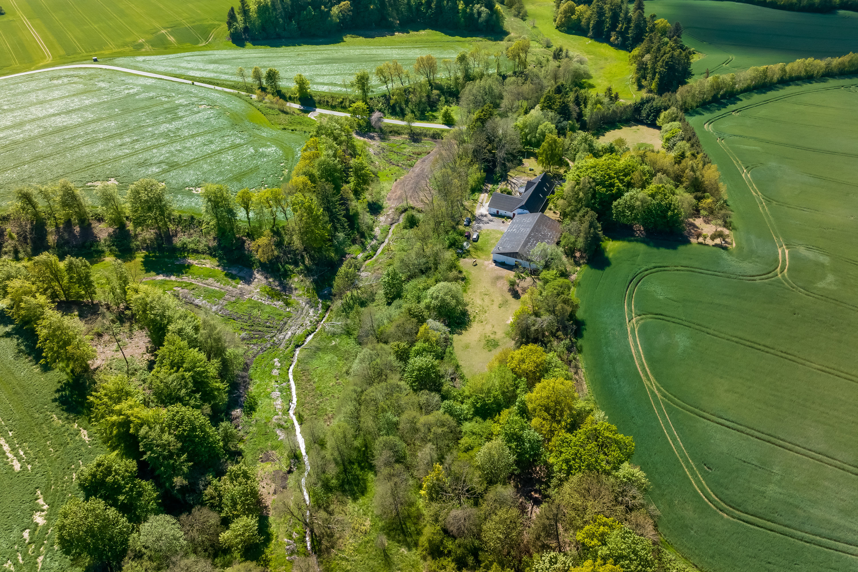 Fremhævet  billede i fuldskærmstilstand. Billede af Skarpholtvej 19, 9750 Østervrå
