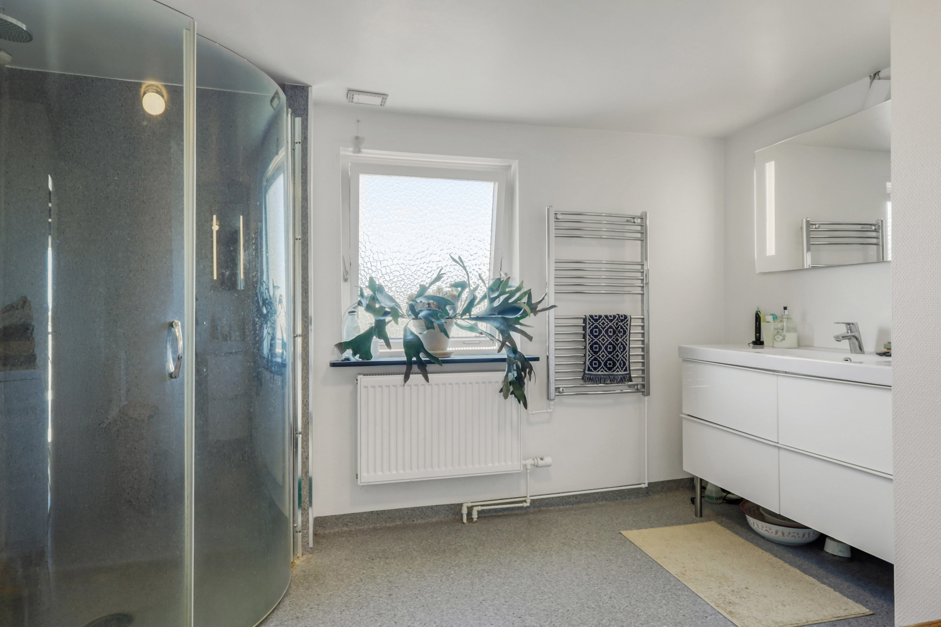 Fremhævet badeværelse billede i fuldskærmstilstand. Billede af Østergade 16, 5881 Skårup Fyn