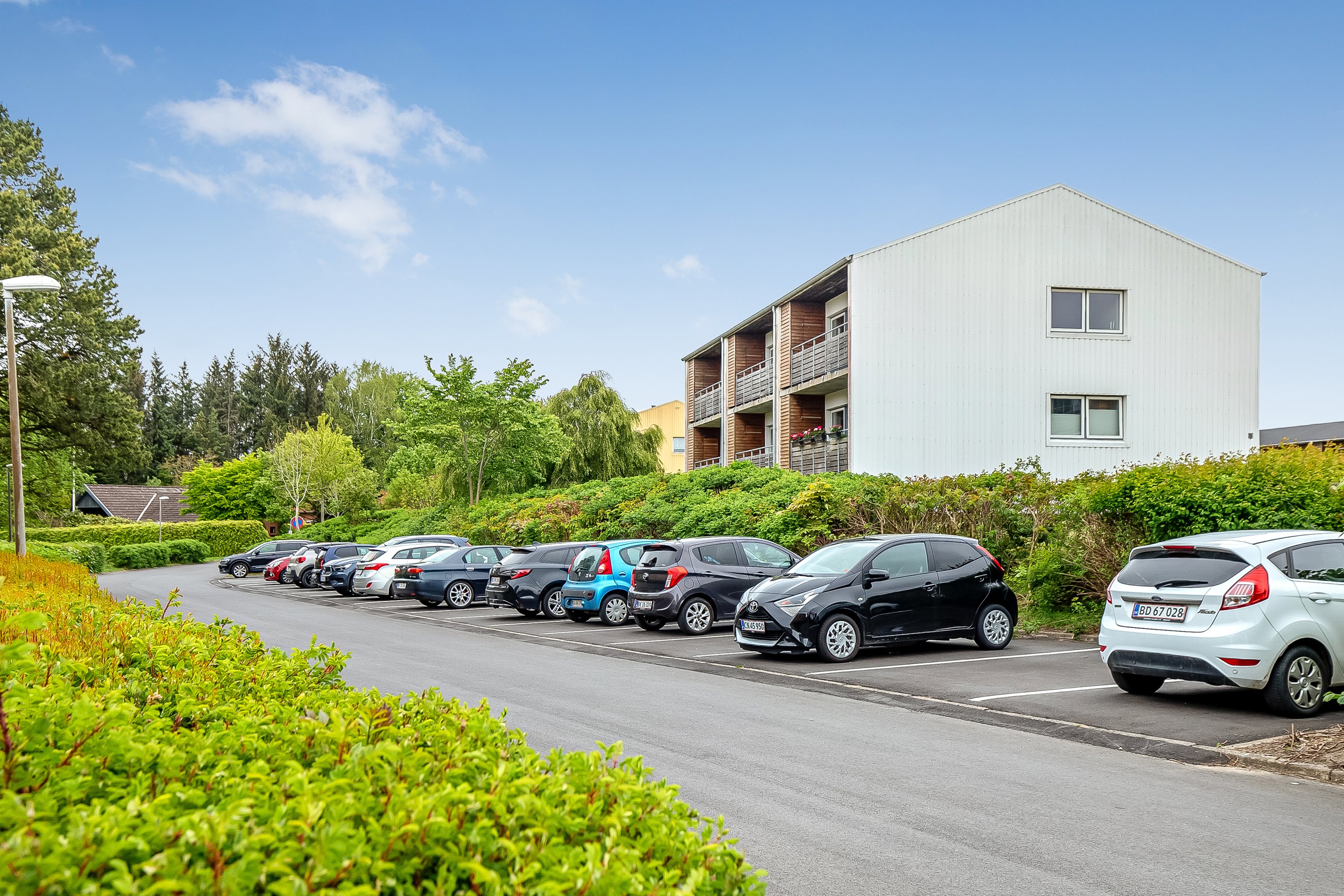 Fremhævet parkeringsplads billede i fuldskærmstilstand. Billede af Arne Poulsens Vej 1, st.. th., 7100 Vejle