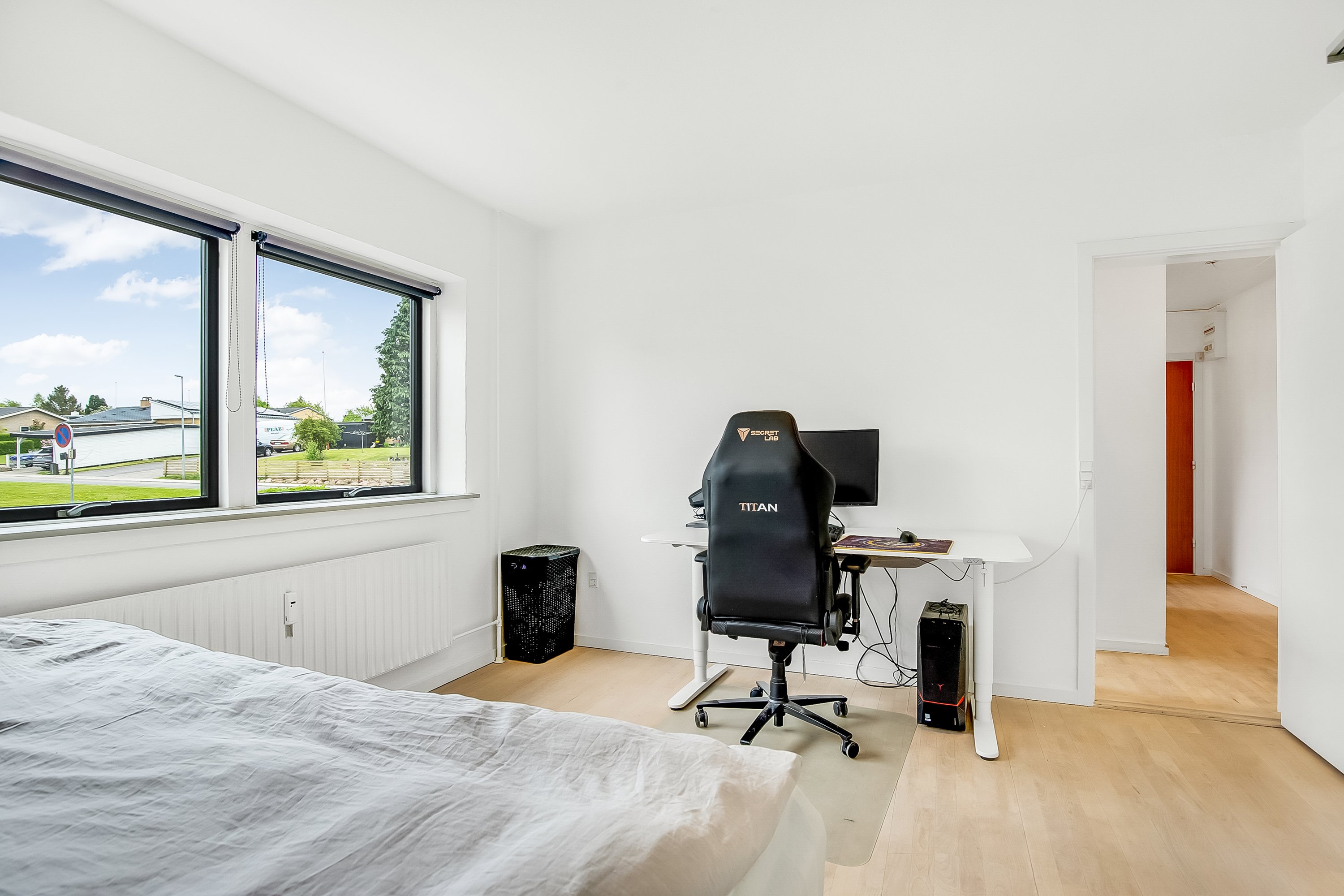 Fremhævet soveværelse billede i fuldskærmstilstand. Billede af Arne Poulsens Vej 1, st.. th., 7100 Vejle