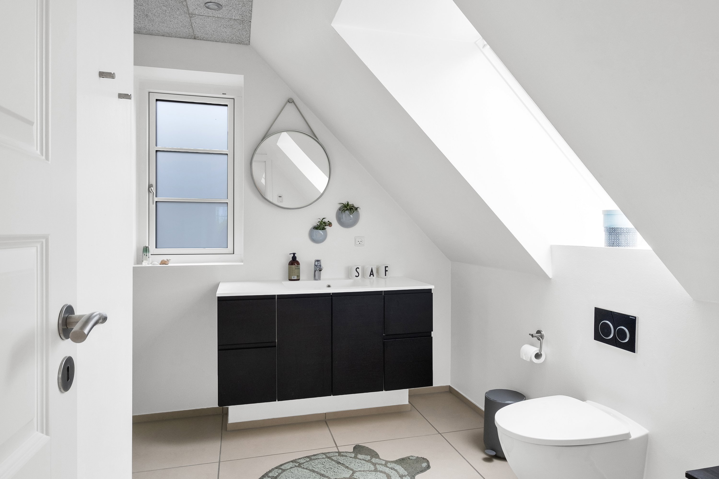 Fremhævet badeværelse billede i fuldskærmstilstand. Billede af Revelhøjvej 13, Kasted, 8200 Aarhus N