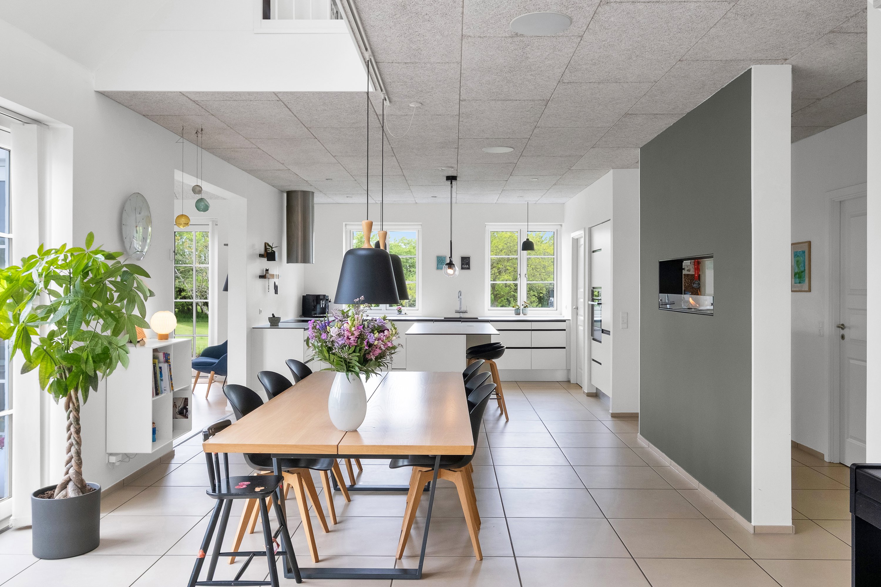 Fremhævet køkken alrum billede i fuldskærmstilstand. Billede af Revelhøjvej 13, Kasted, 8200 Aarhus N