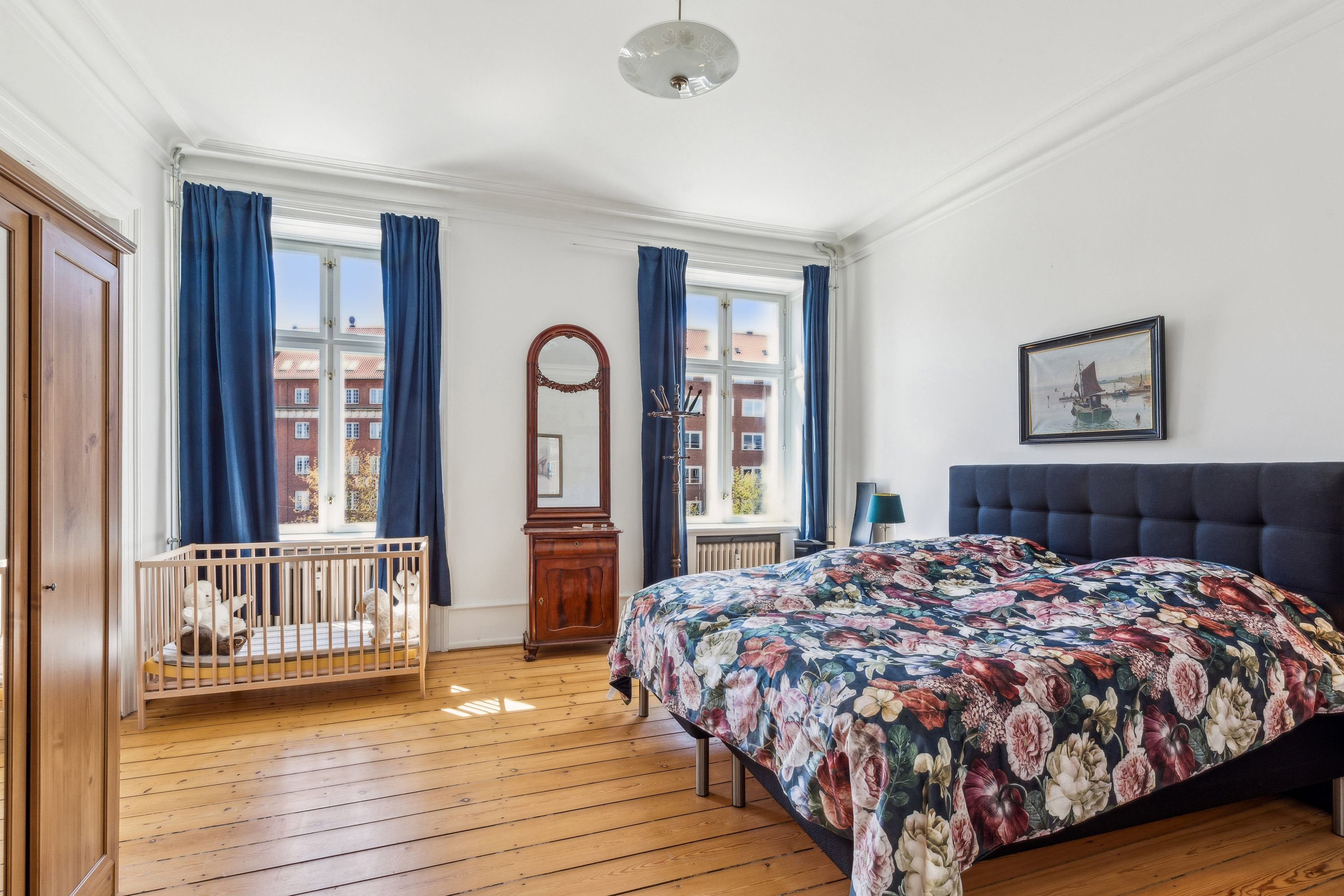 Fremhævet værelse billede i fuldskærmstilstand. Billede af Nørre Farimagsgade 1, 3. th., 1364 København K