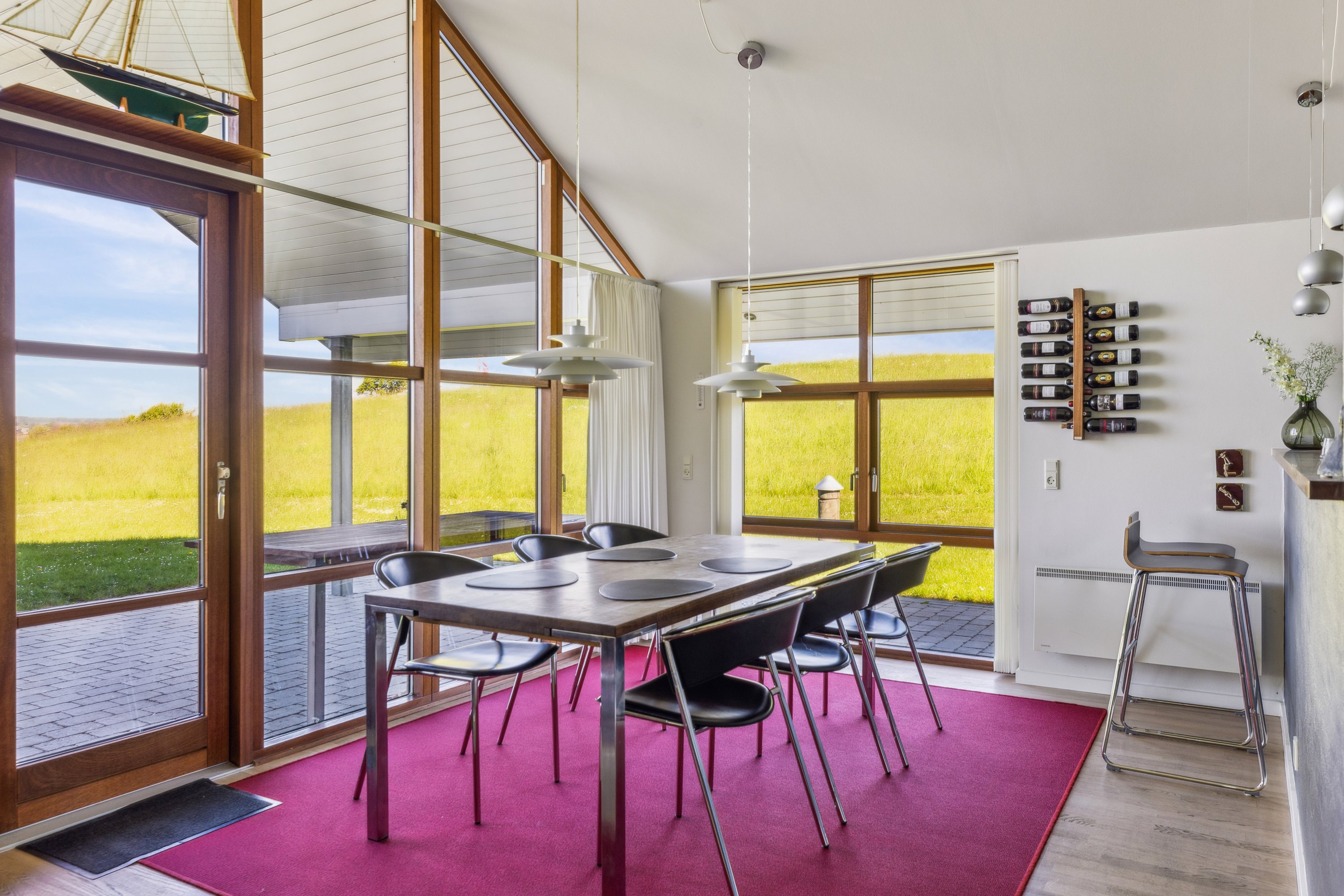 Fremhævet stue billede i fuldskærmstilstand. Billede af Marinavej 28, 6320 Egernsund