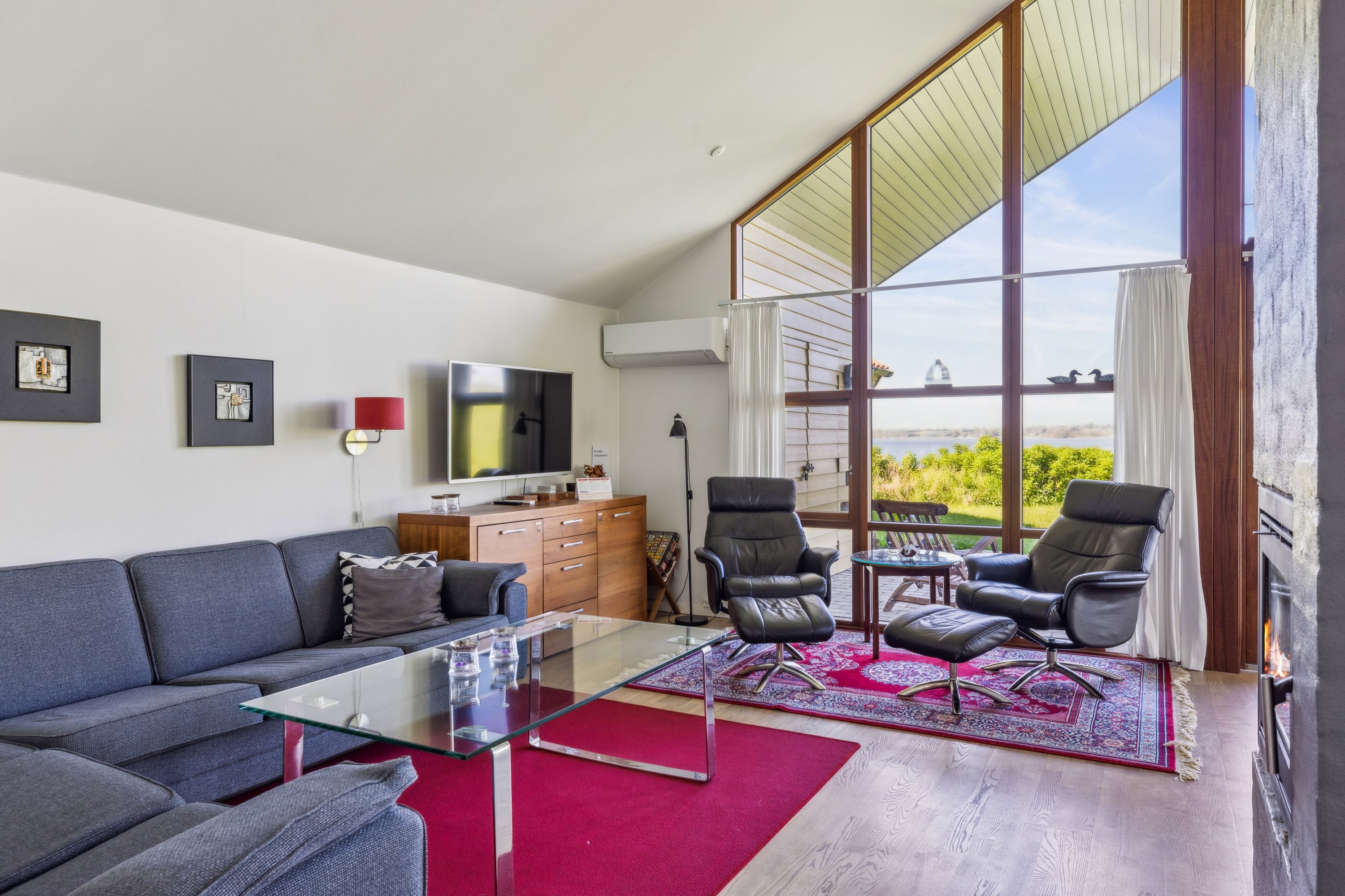 Fremhævet stue billede i fuldskærmstilstand. Billede af Marinavej 28, 6320 Egernsund