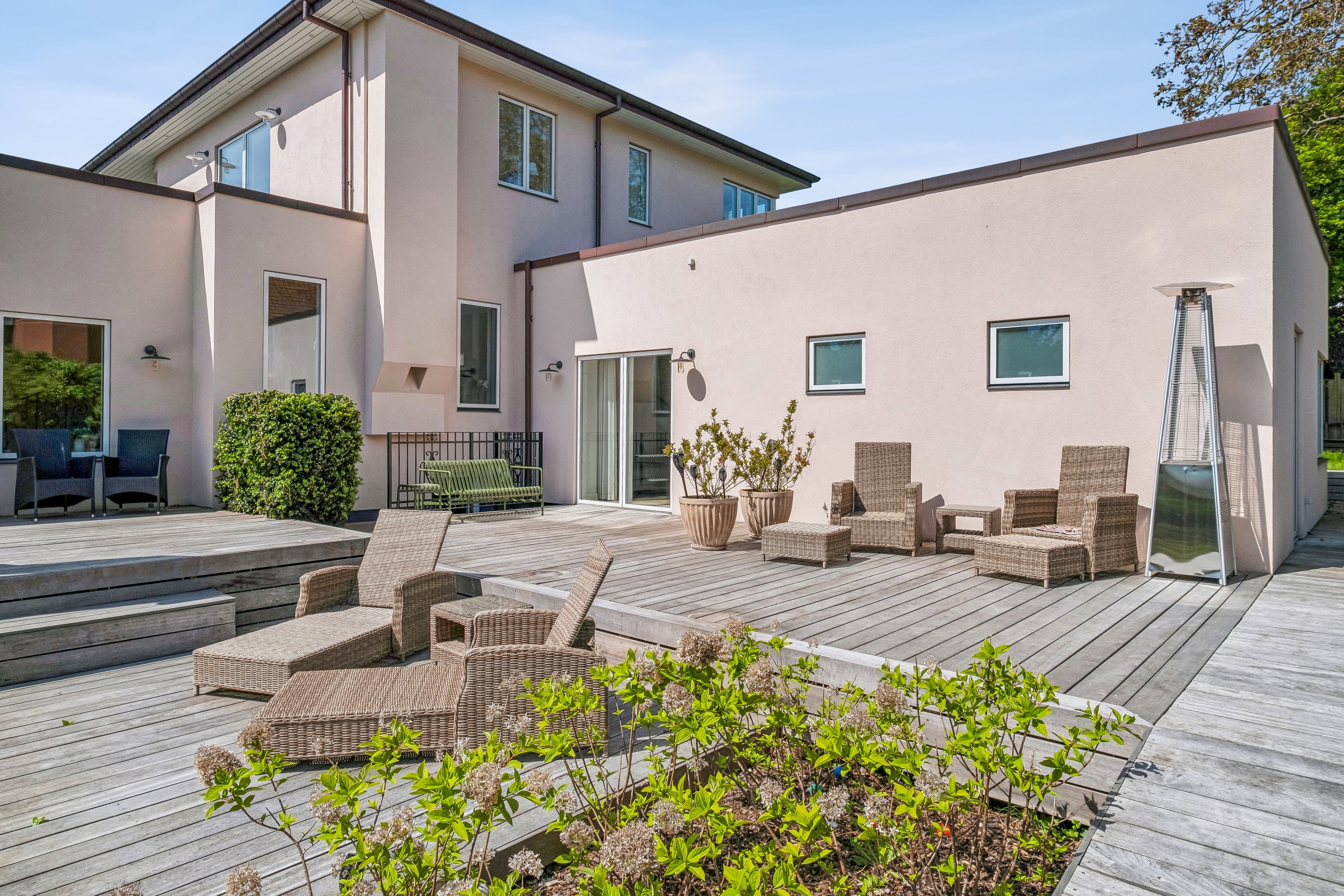 Fremhævet terrasse billede i fuldskærmstilstand. Billede af Carl Johans Gade 4, Østbyen, 8700 Horsens