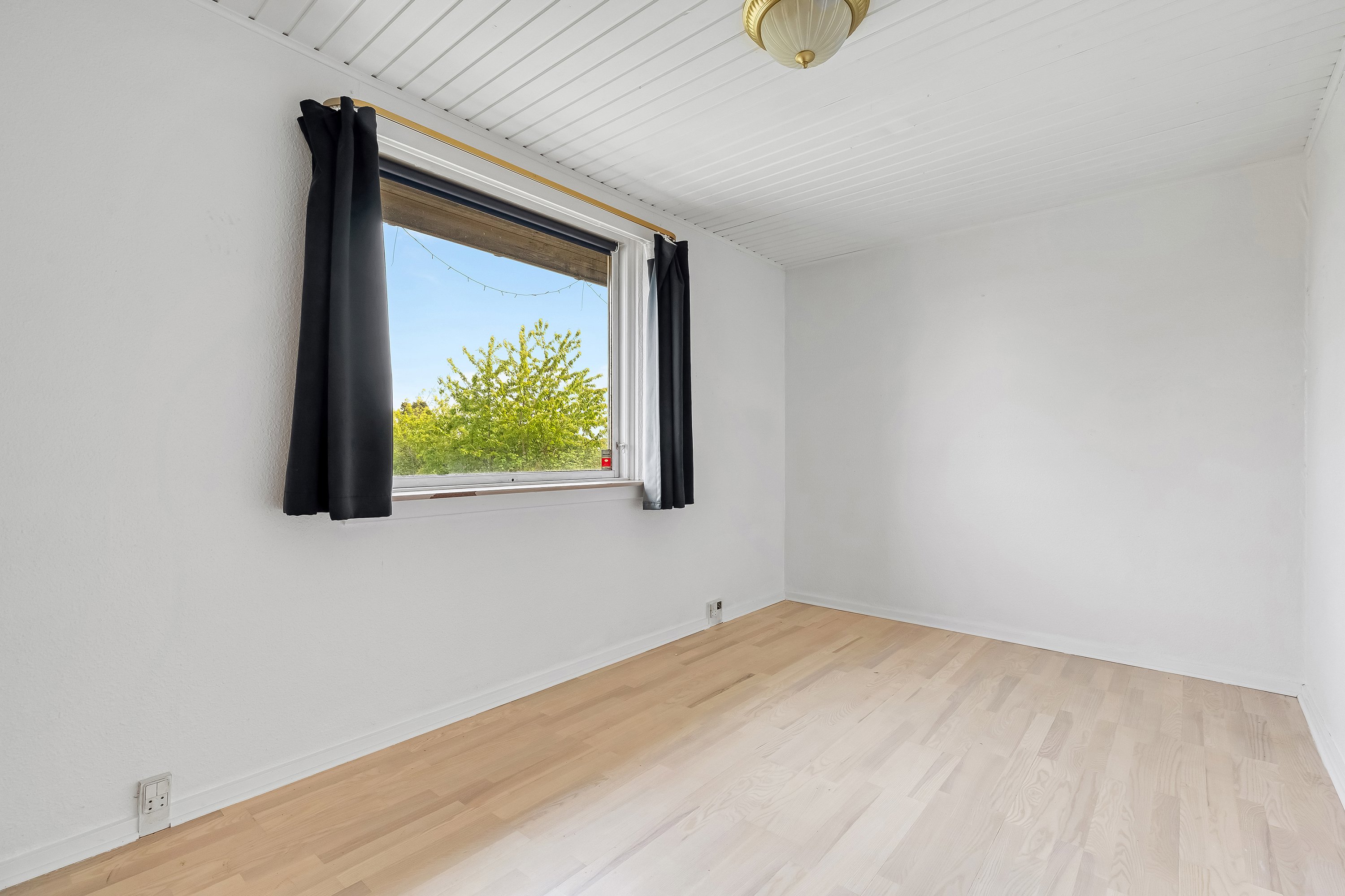 Fremhævet værelse billede i fuldskærmstilstand. Billede af Musvitvej 5, 3300 Frederiksværk