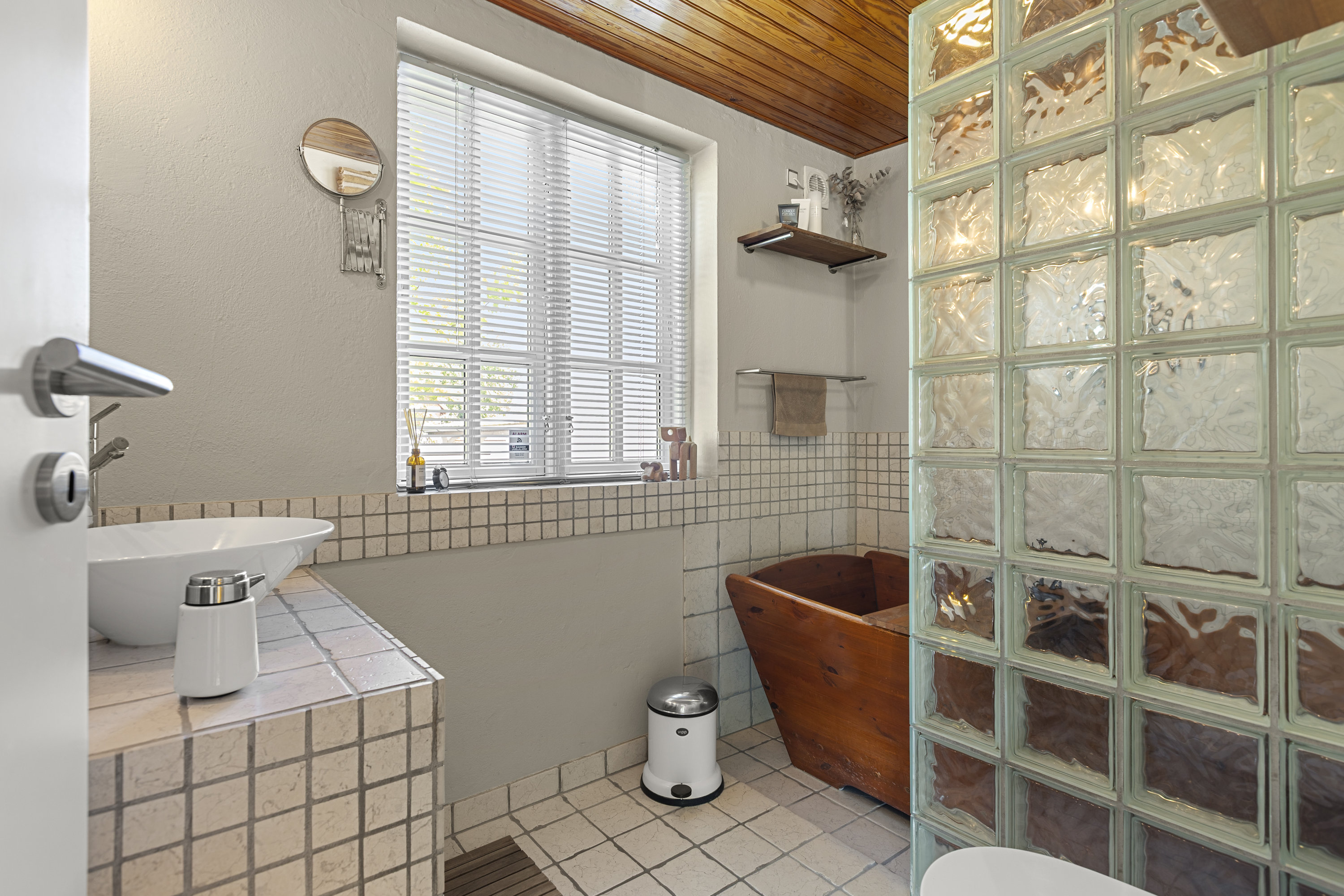 Fremhævet badeværelse billede i fuldskærmstilstand. Billede af Møllebakken 39, 4200 Slagelse