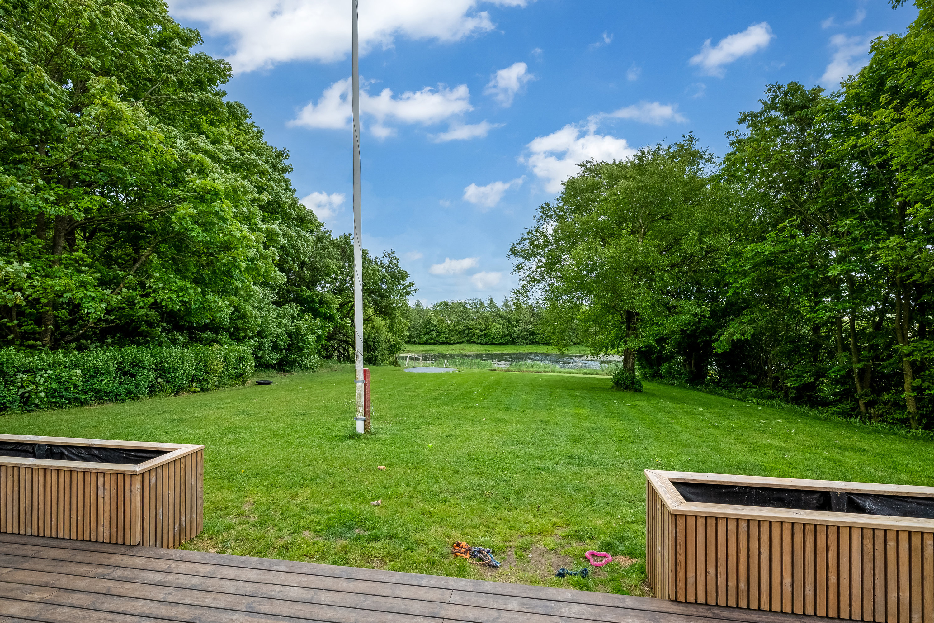 Fremhævet terrasse billede i fuldskærmstilstand. Billede af Kalsgårdvej 13, Mejrup, 7500 Holstebro