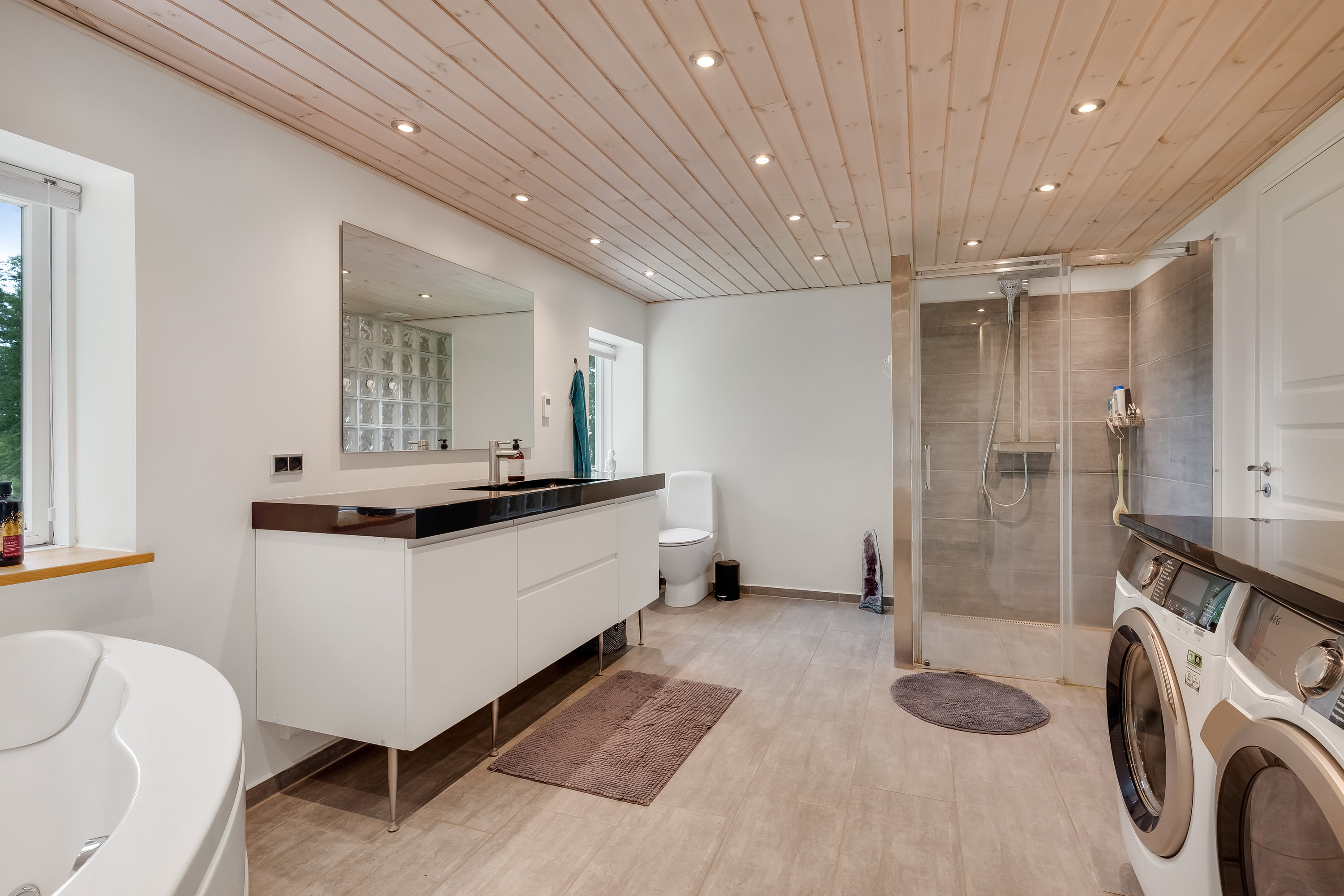 Fremhævet badeværelse billede i fuldskærmstilstand. Billede af Kalsgårdvej 13, Mejrup, 7500 Holstebro