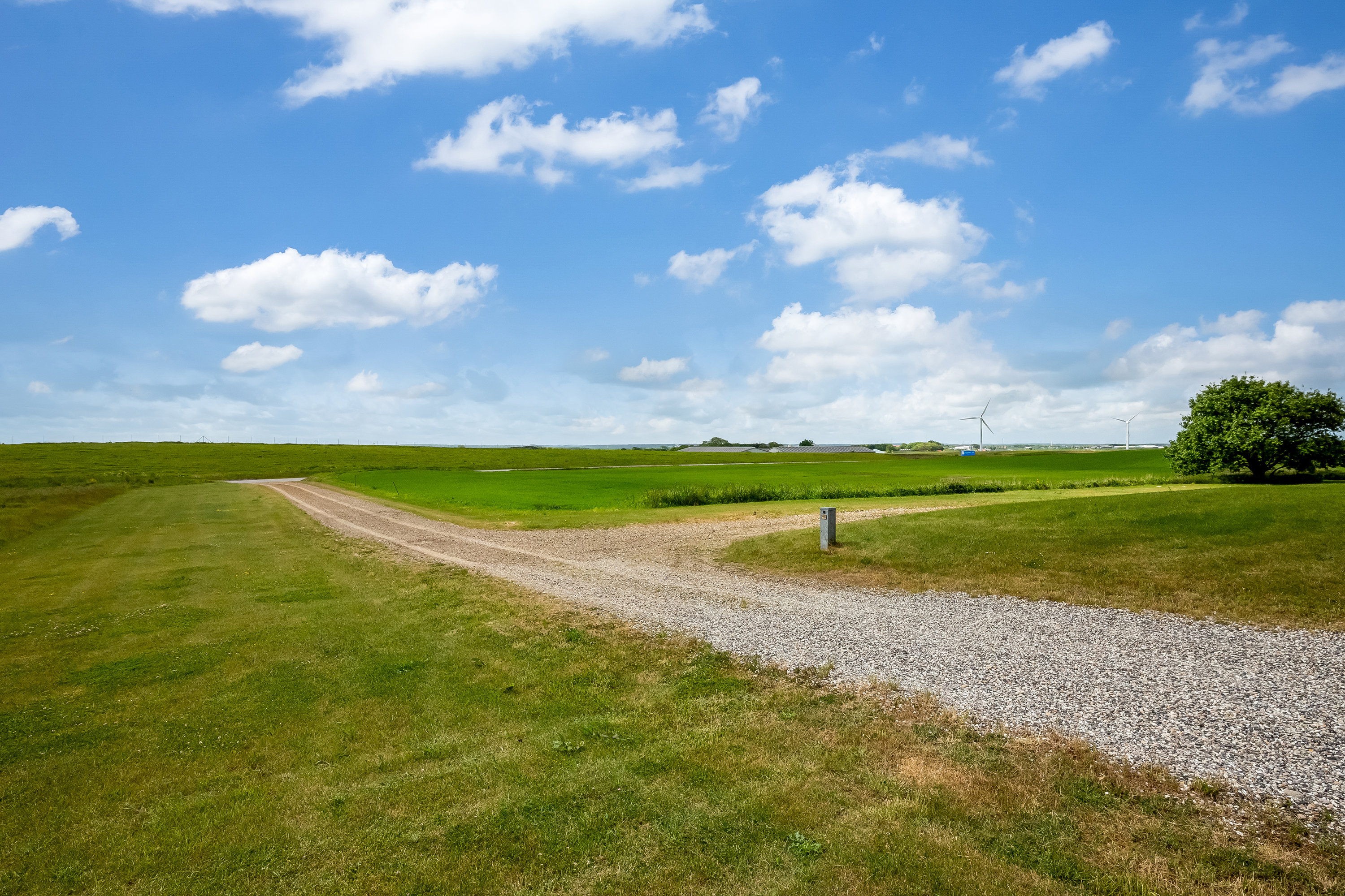 Fremhævet indkørsel billede i fuldskærmstilstand. Billede af Kalsgårdvej 13, Mejrup, 7500 Holstebro