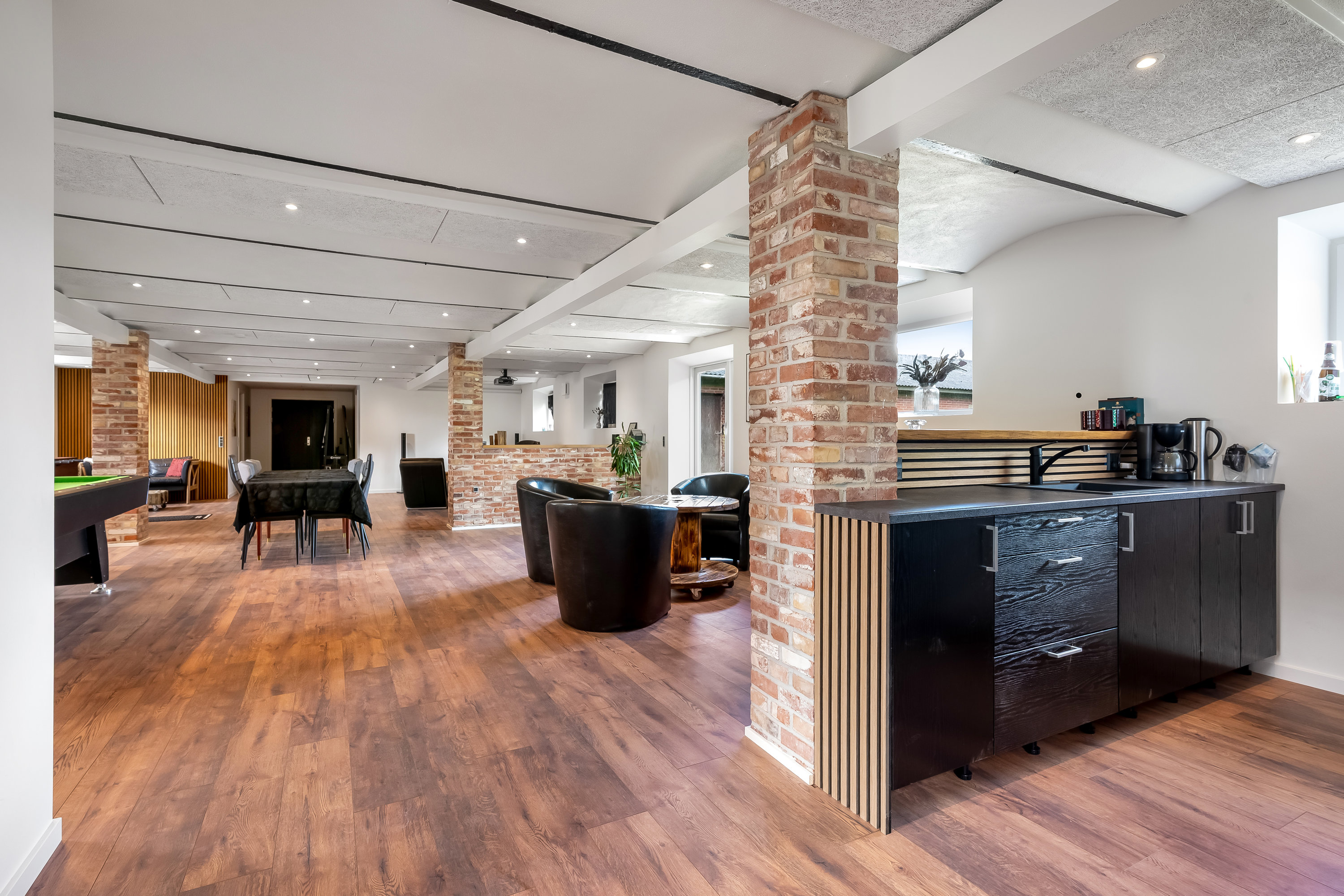 Fremhævet gildesal billede i fuldskærmstilstand. Billede af Kalsgårdvej 13, Mejrup, 7500 Holstebro