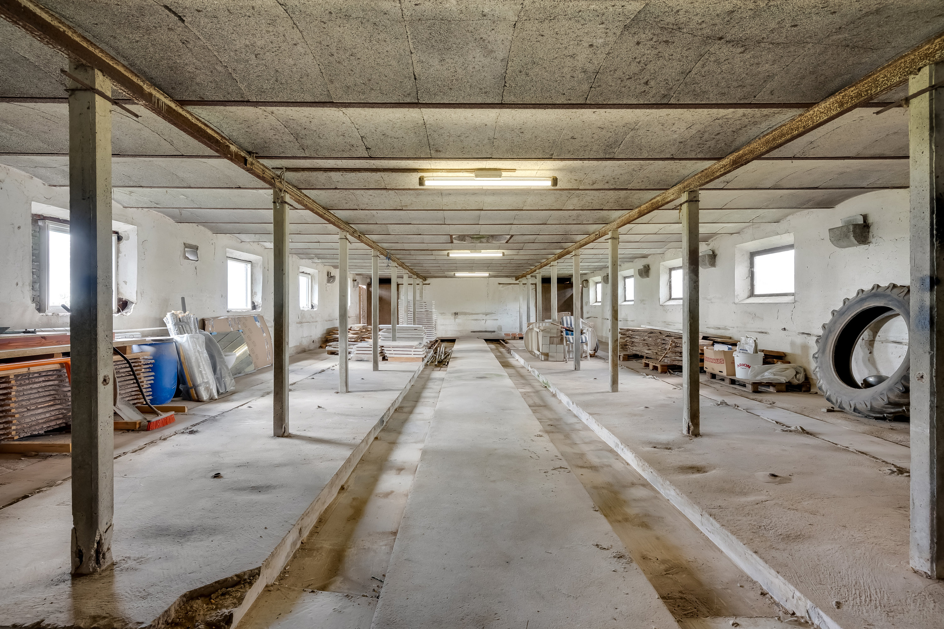 Fremhævet stald billede i fuldskærmstilstand. Billede af Kalsgårdvej 13, Mejrup, 7500 Holstebro