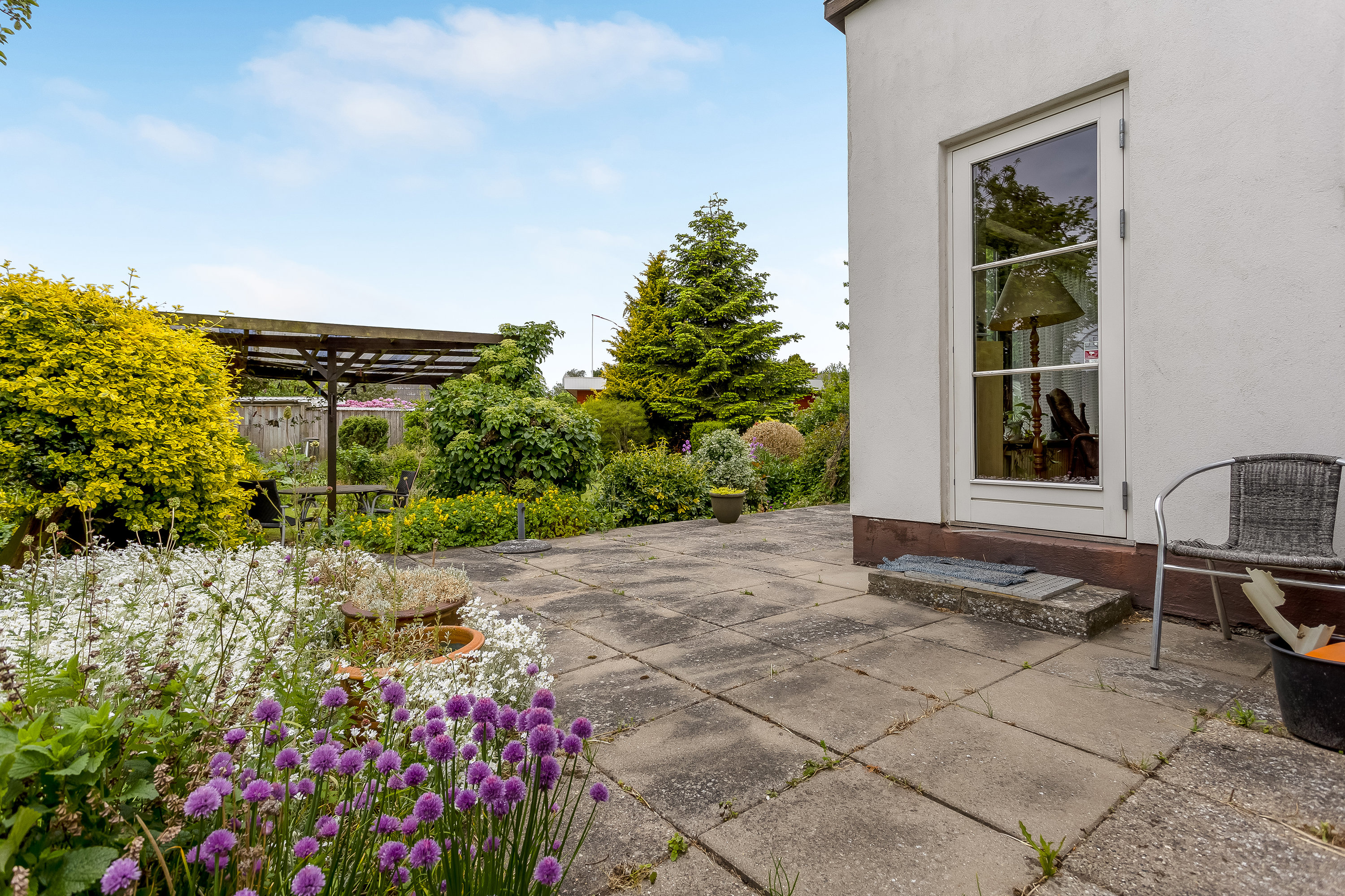 Fremhævet terrasse billede i fuldskærmstilstand. Billede af Mosevænget 4, 4900 Nakskov