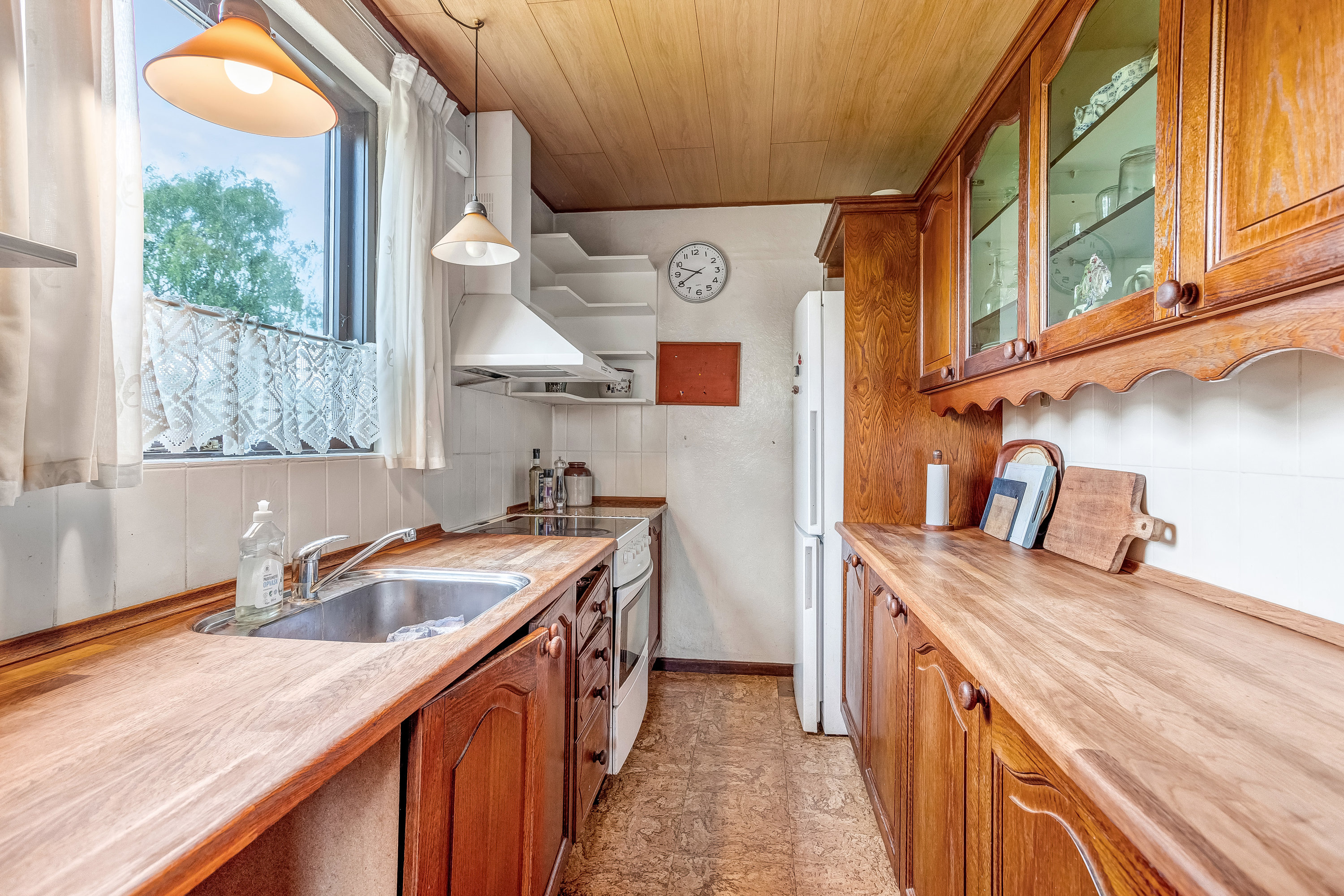 Fremhævet køkken billede i fuldskærmstilstand. Billede af Mosevænget 4, 4900 Nakskov