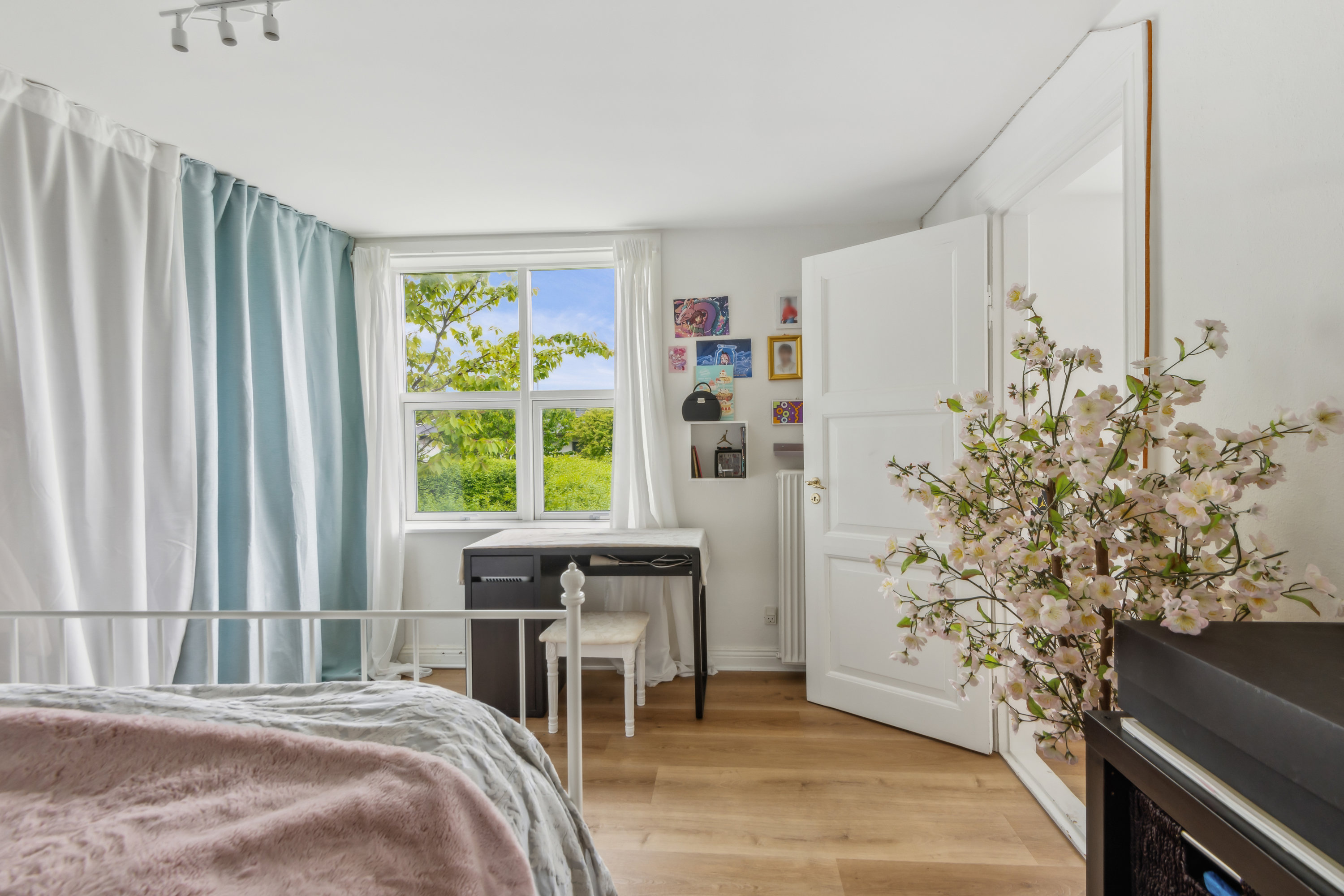 Fremhævet stue billede i fuldskærmstilstand. Billede af Sønder Alle 68, 9000 Aalborg