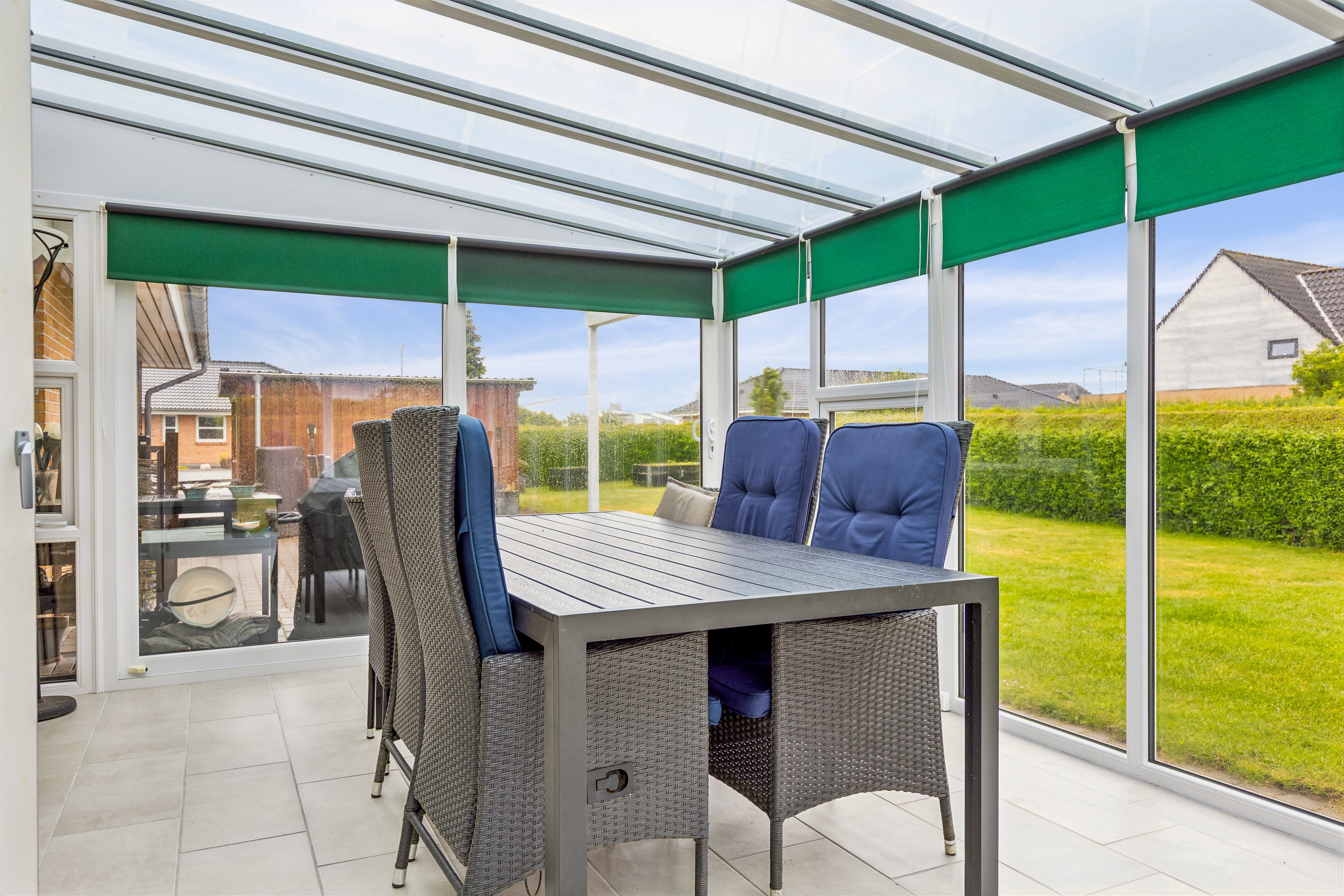 Fremhævet udestue billede i fuldskærmstilstand. Billede af Bodøparken 24, 5400 Bogense