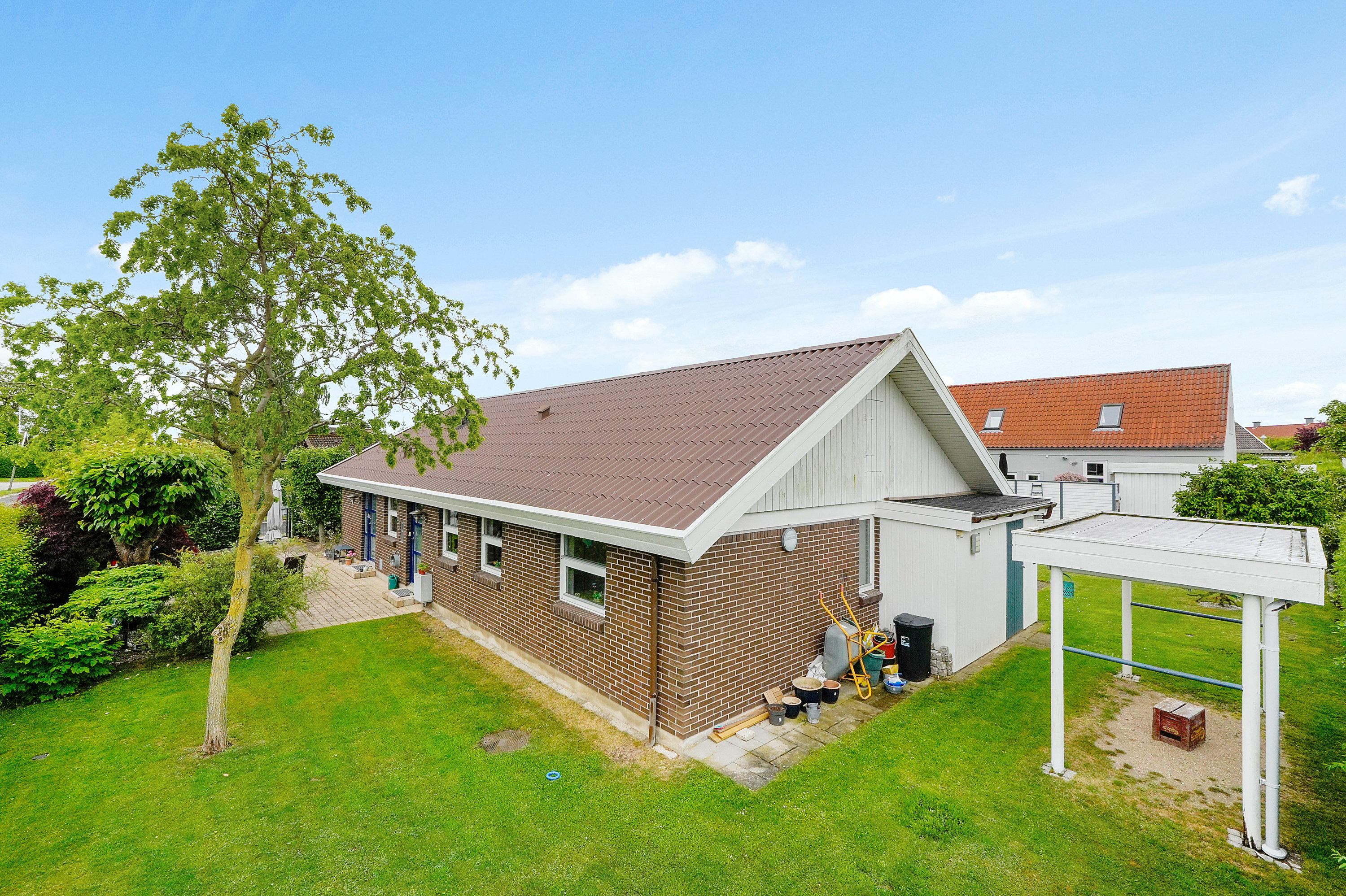 Fremhævet andet billede i fuldskærmstilstand. Billede af Erantishaven 41, Smørumnedre, 2765 Smørum