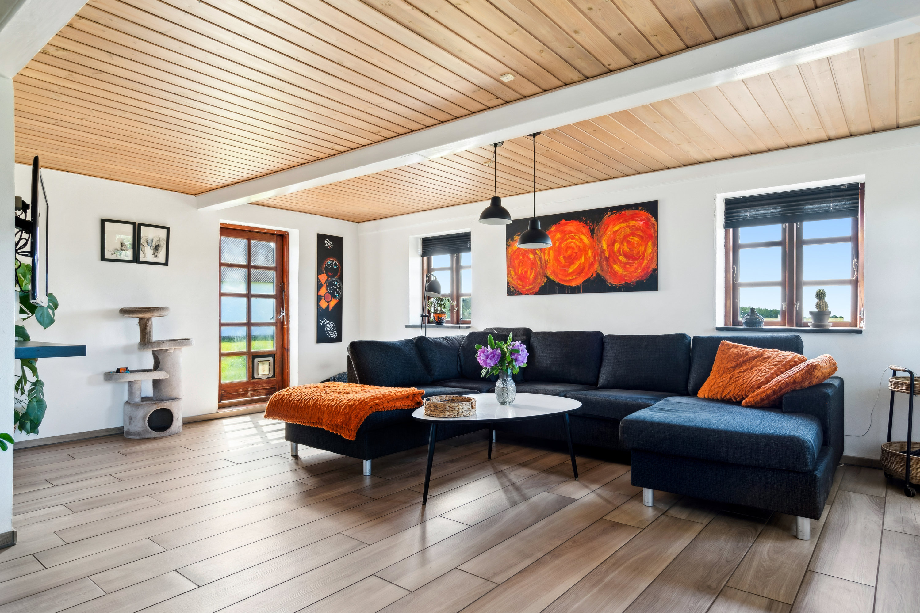 Fremhævet stue billede i fuldskærmstilstand. Billede af Tørkerivej 7, Byrum, 9940 Læsø