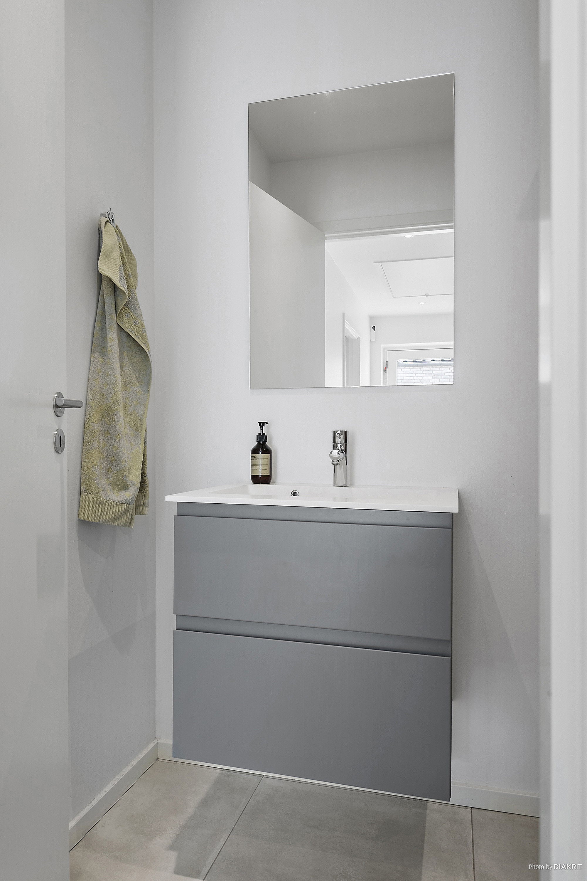 Fremhævet badeværelse billede i fuldskærmstilstand. Billede af Høgebakken 19, 4140 Borup