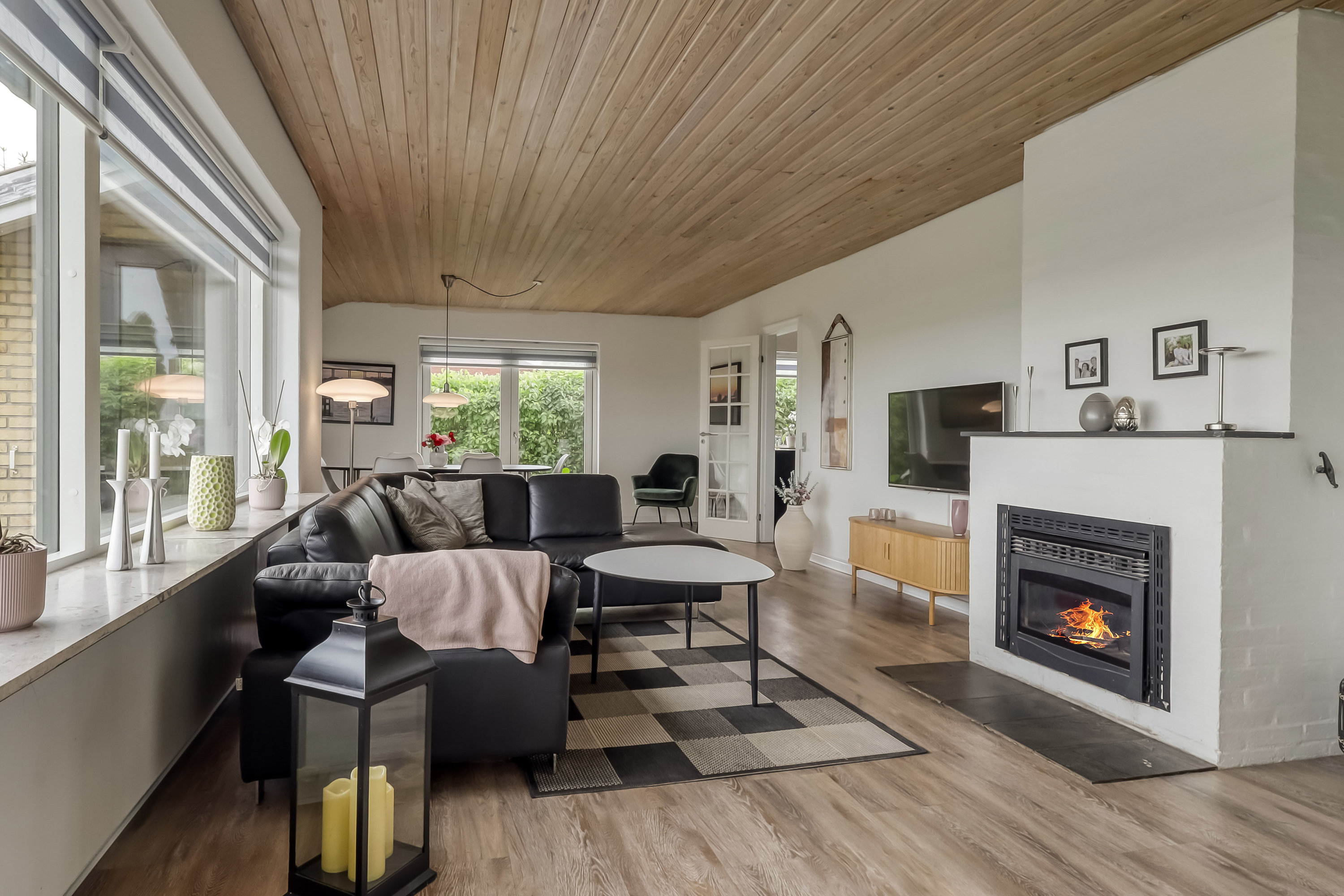 Fremhævet stue billede i fuldskærmstilstand. Billede af Vievej 5, Tåsinge, 5700 Svendborg