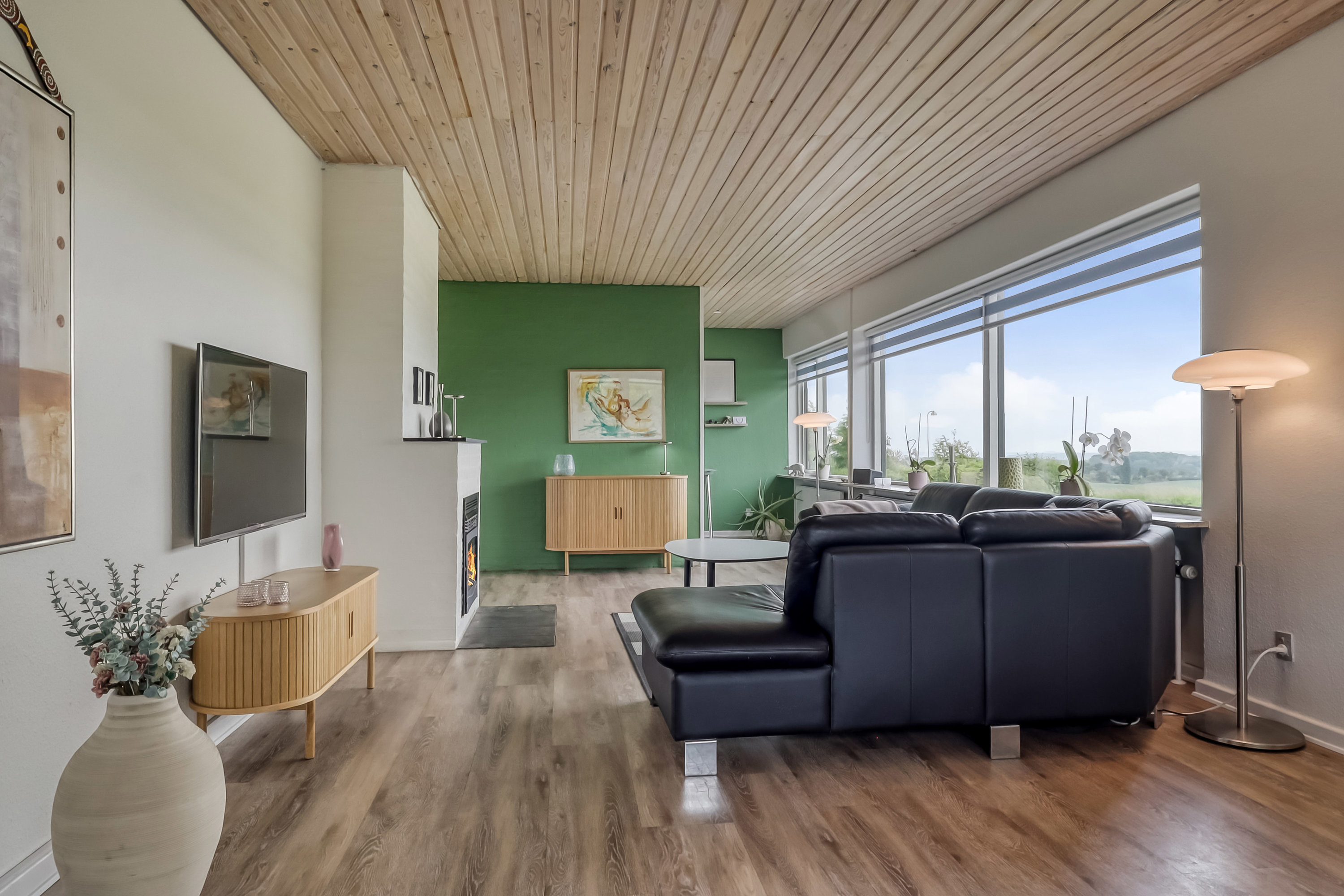 Fremhævet stue billede i fuldskærmstilstand. Billede af Vievej 5, Tåsinge, 5700 Svendborg