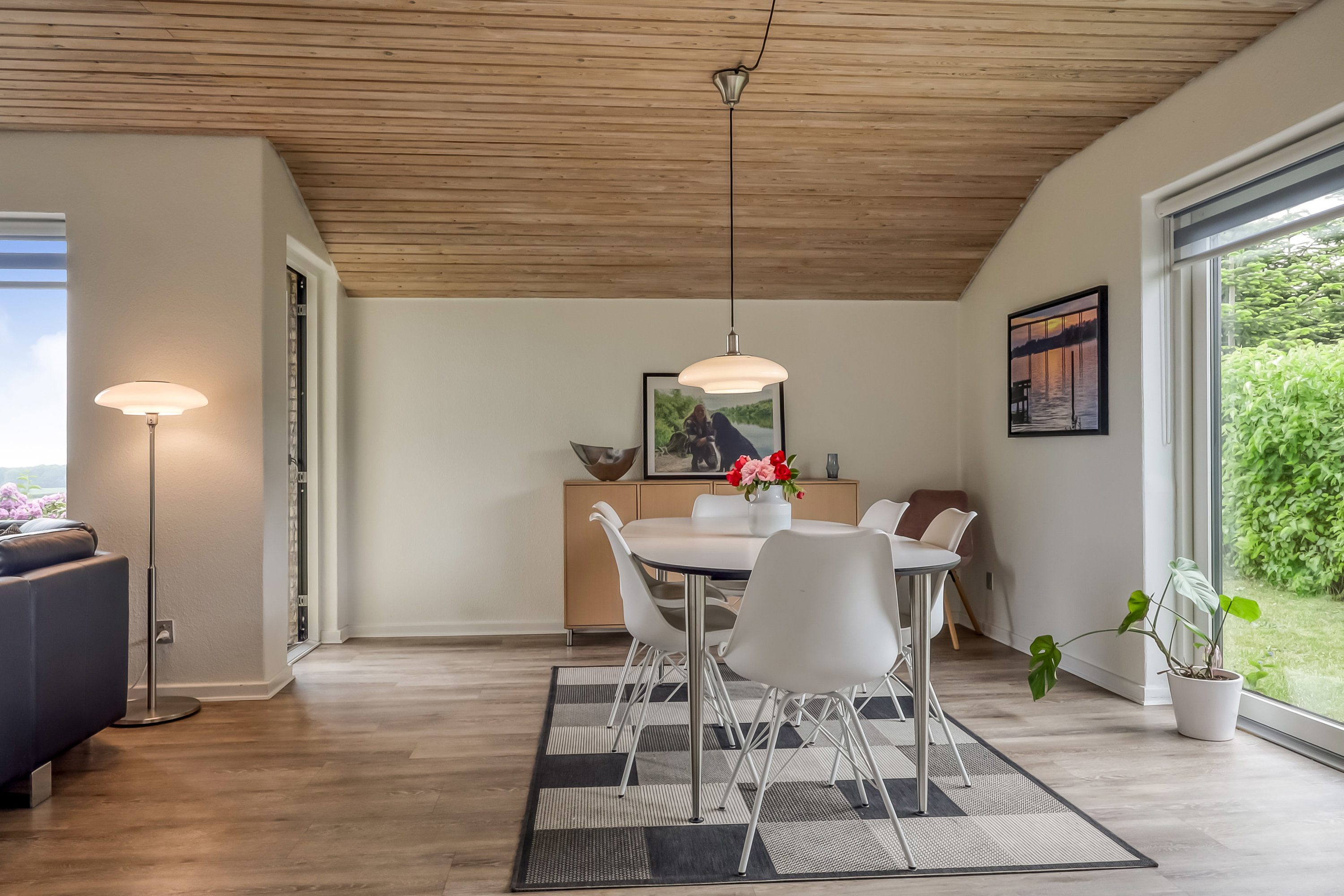 Fremhævet stue billede i fuldskærmstilstand. Billede af Vievej 5, Tåsinge, 5700 Svendborg