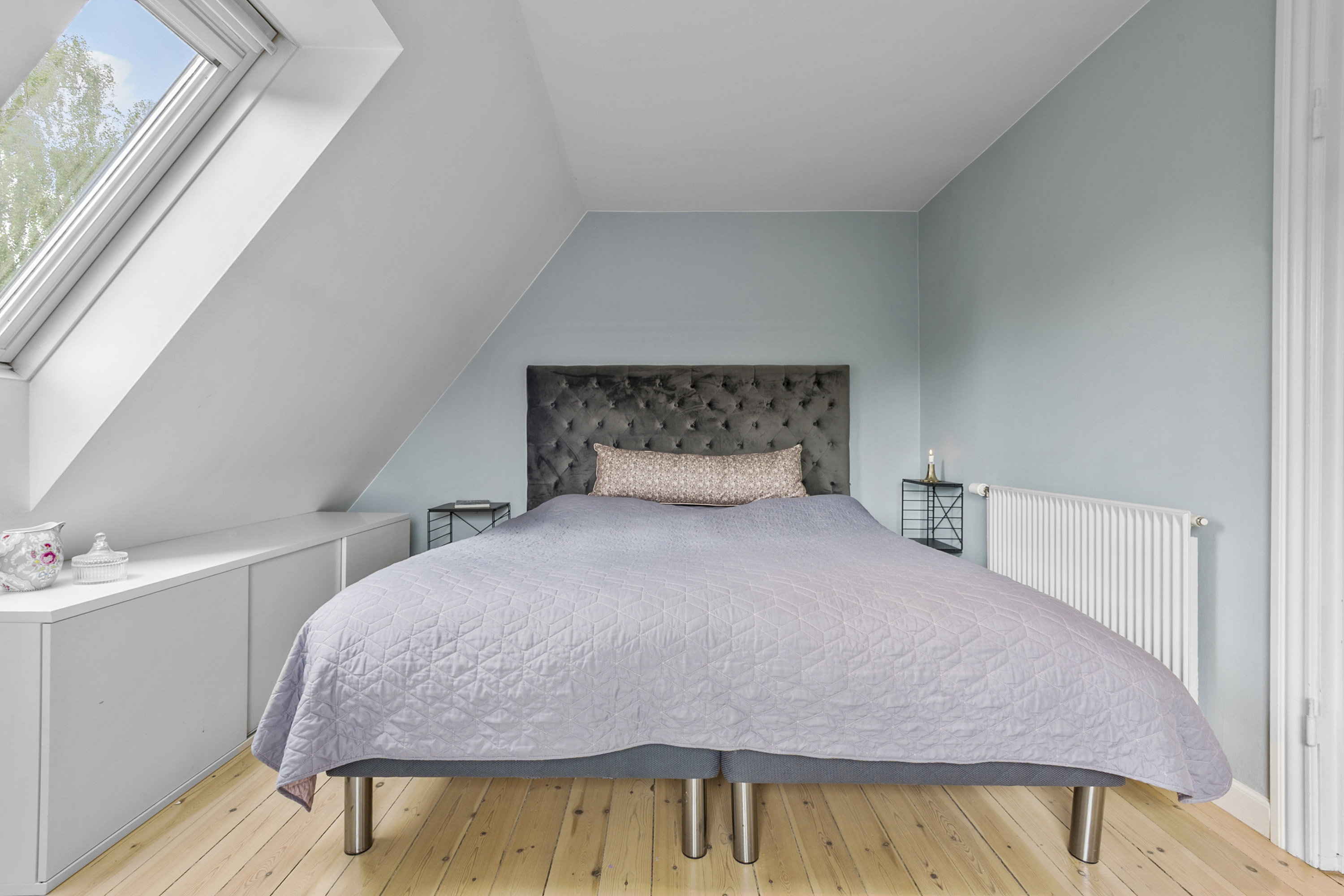 Fremhævet soveværelse billede i fuldskærmstilstand. Billede af Skovhusvænget 5, 4632 Bjæverskov