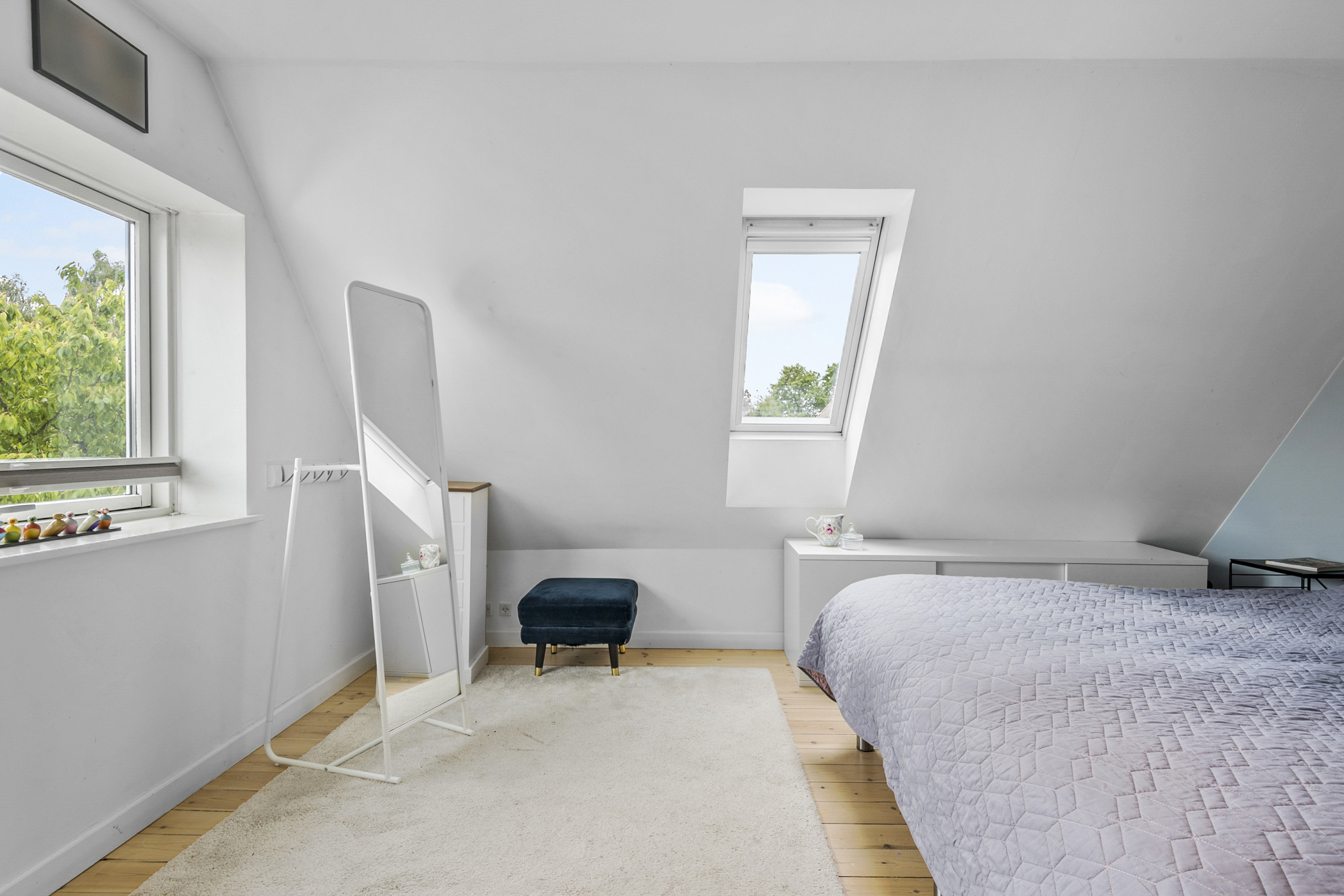 Fremhævet soveværelse billede i fuldskærmstilstand. Billede af Skovhusvænget 5, 4632 Bjæverskov