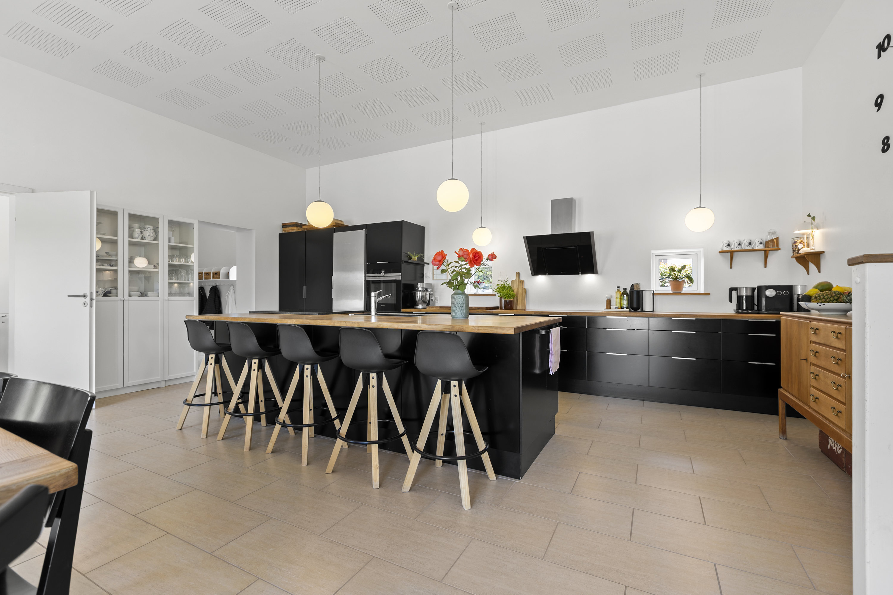 Fremhævet køkken billede i fuldskærmstilstand. Billede af Møllevangen 11, Rørby, 4400 Kalundborg