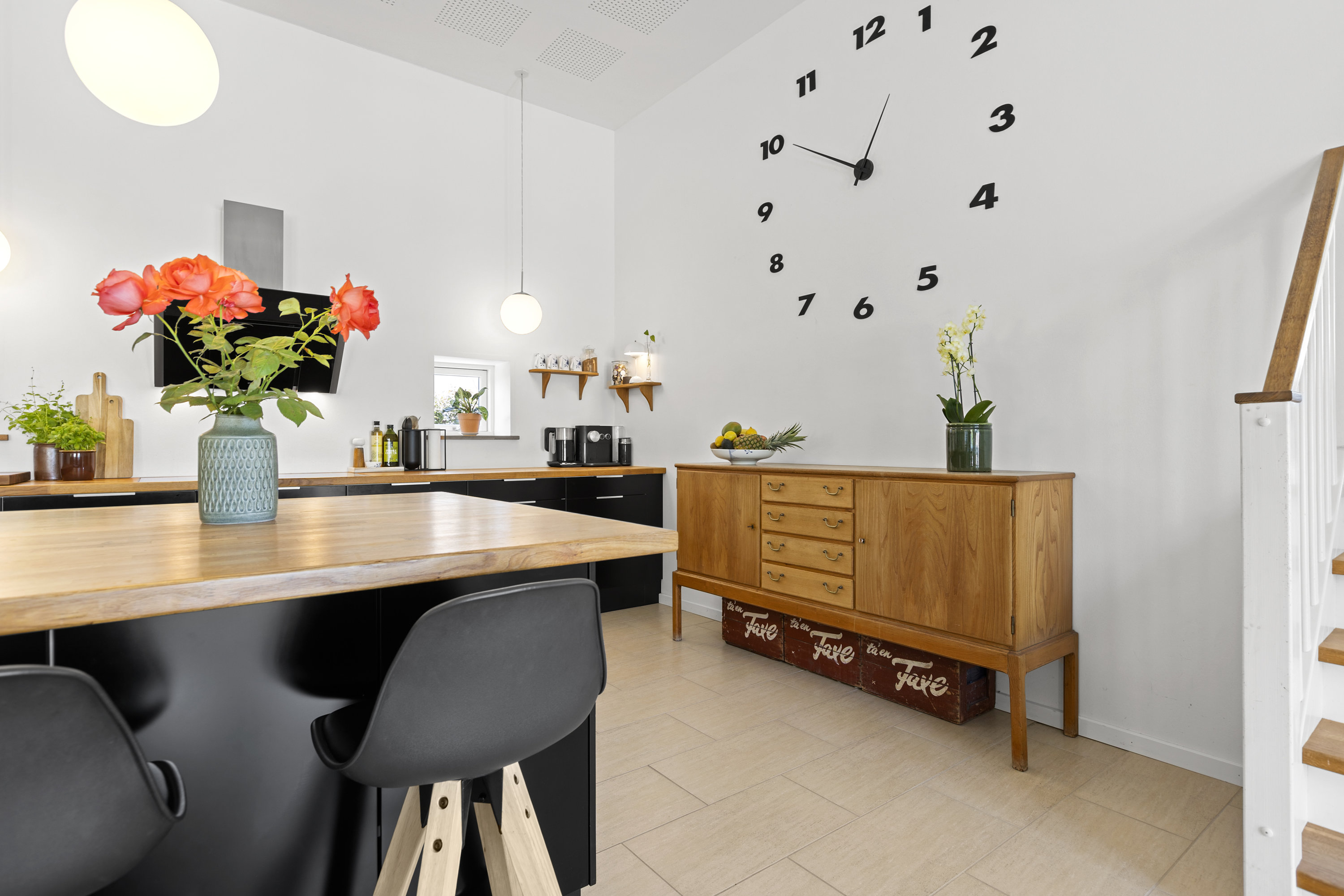 Fremhævet køkken billede i fuldskærmstilstand. Billede af Møllevangen 11, Rørby, 4400 Kalundborg