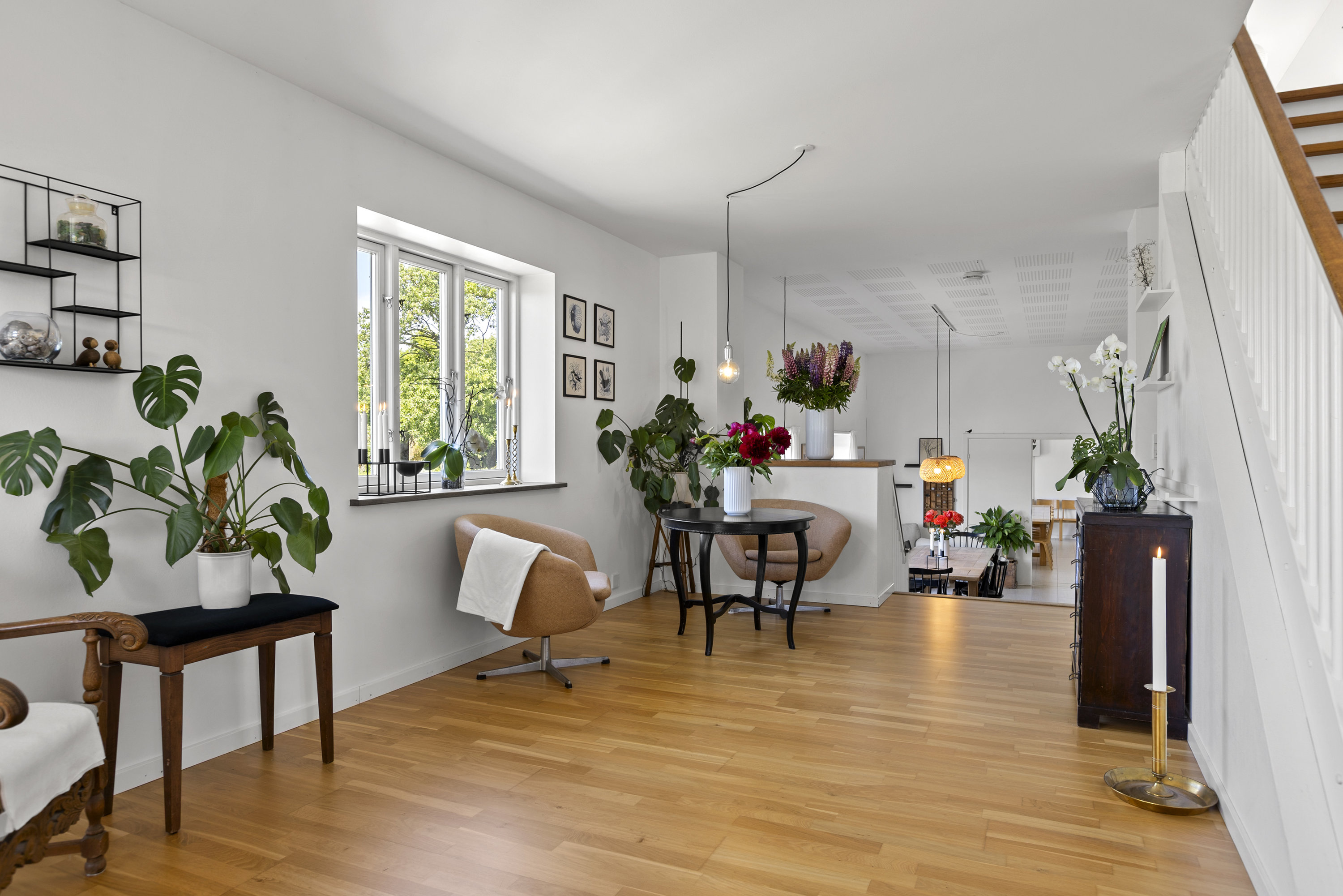 Fremhævet stue billede i fuldskærmstilstand. Billede af Møllevangen 11, Rørby, 4400 Kalundborg