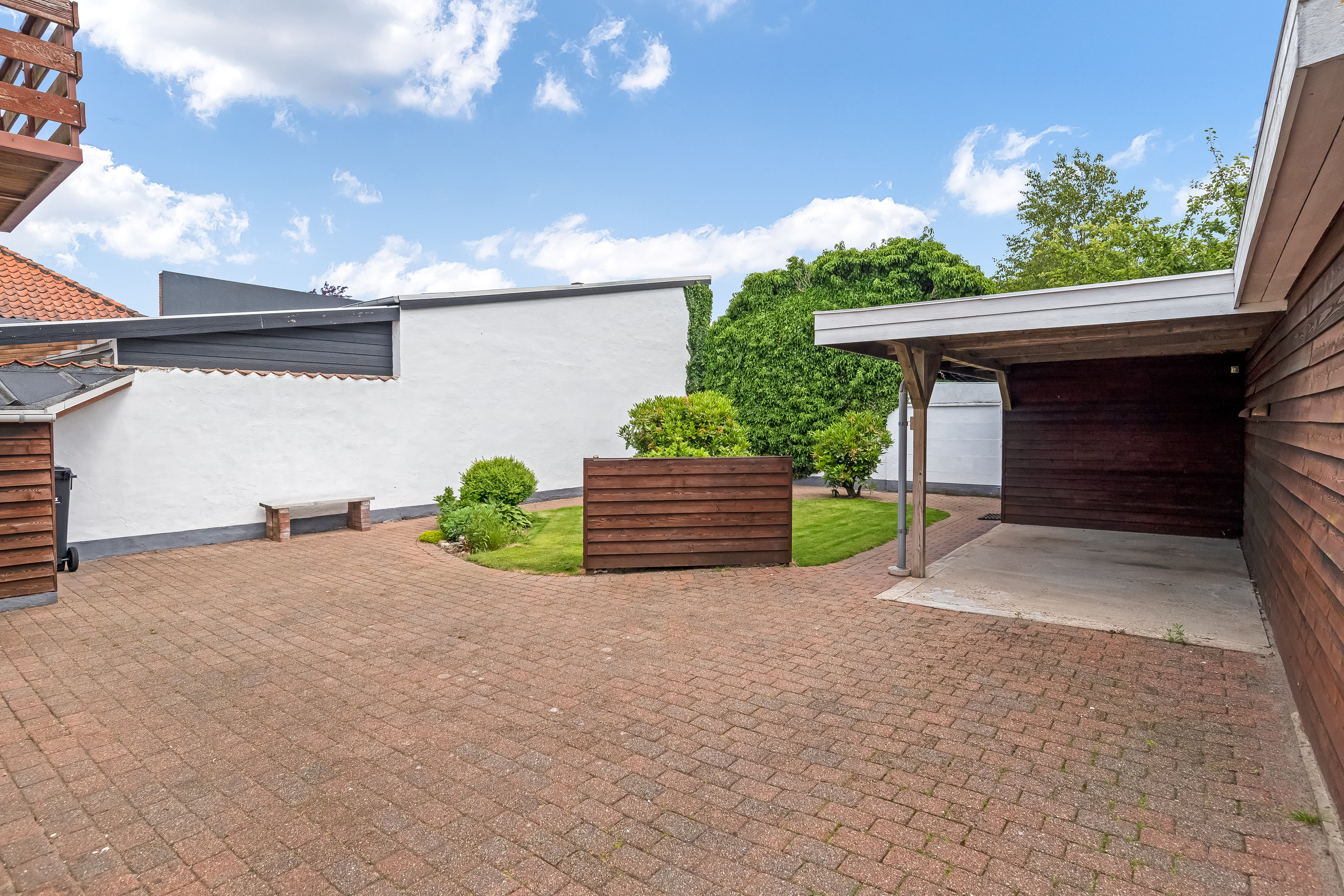 Fremhævet gårdhave billede i fuldskærmstilstand. Billede af Fredensgade 1, 7500 Holstebro