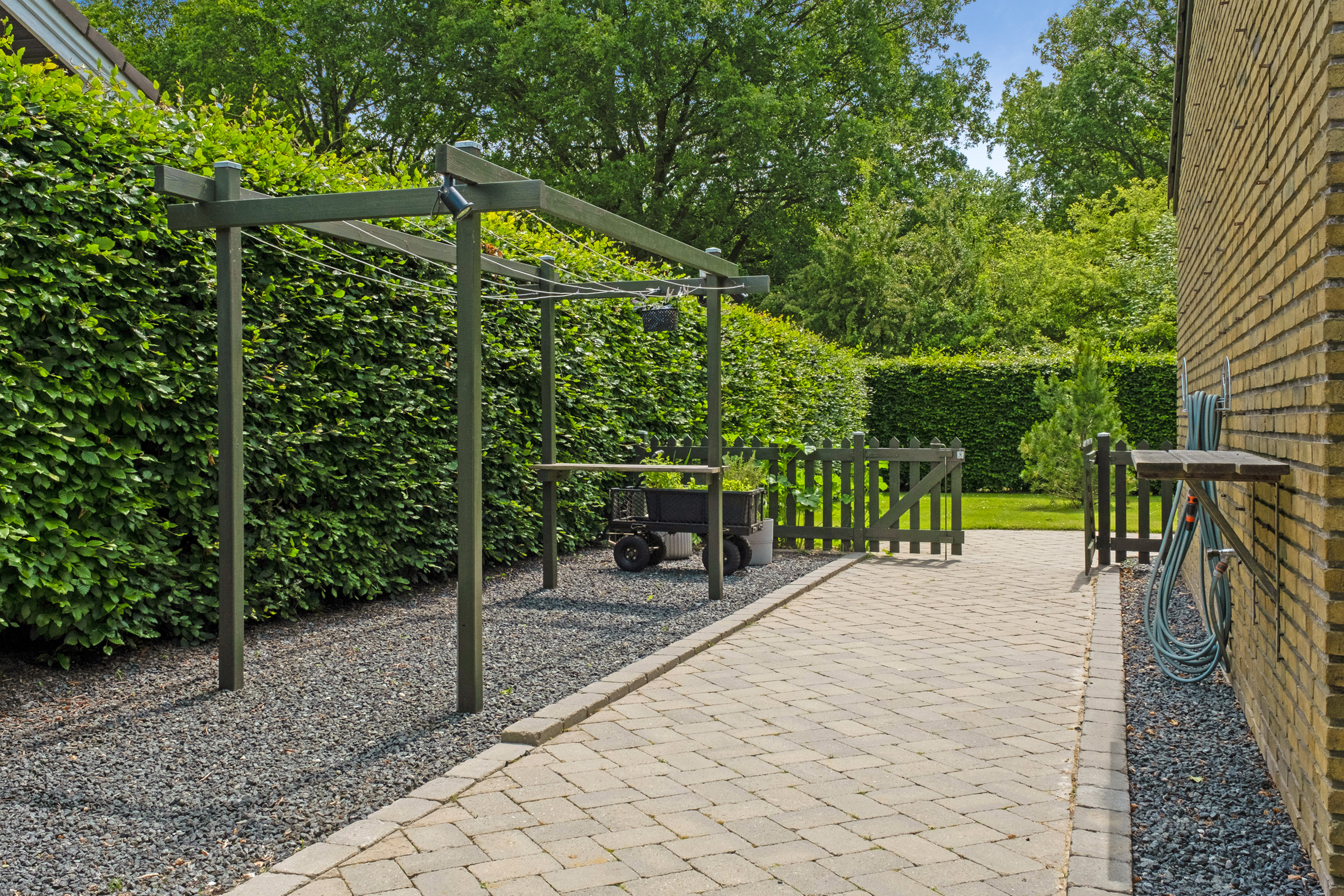 Fremhævet have billede i fuldskærmstilstand. Billede af Stensgårdvænget 18, 5230 Odense M