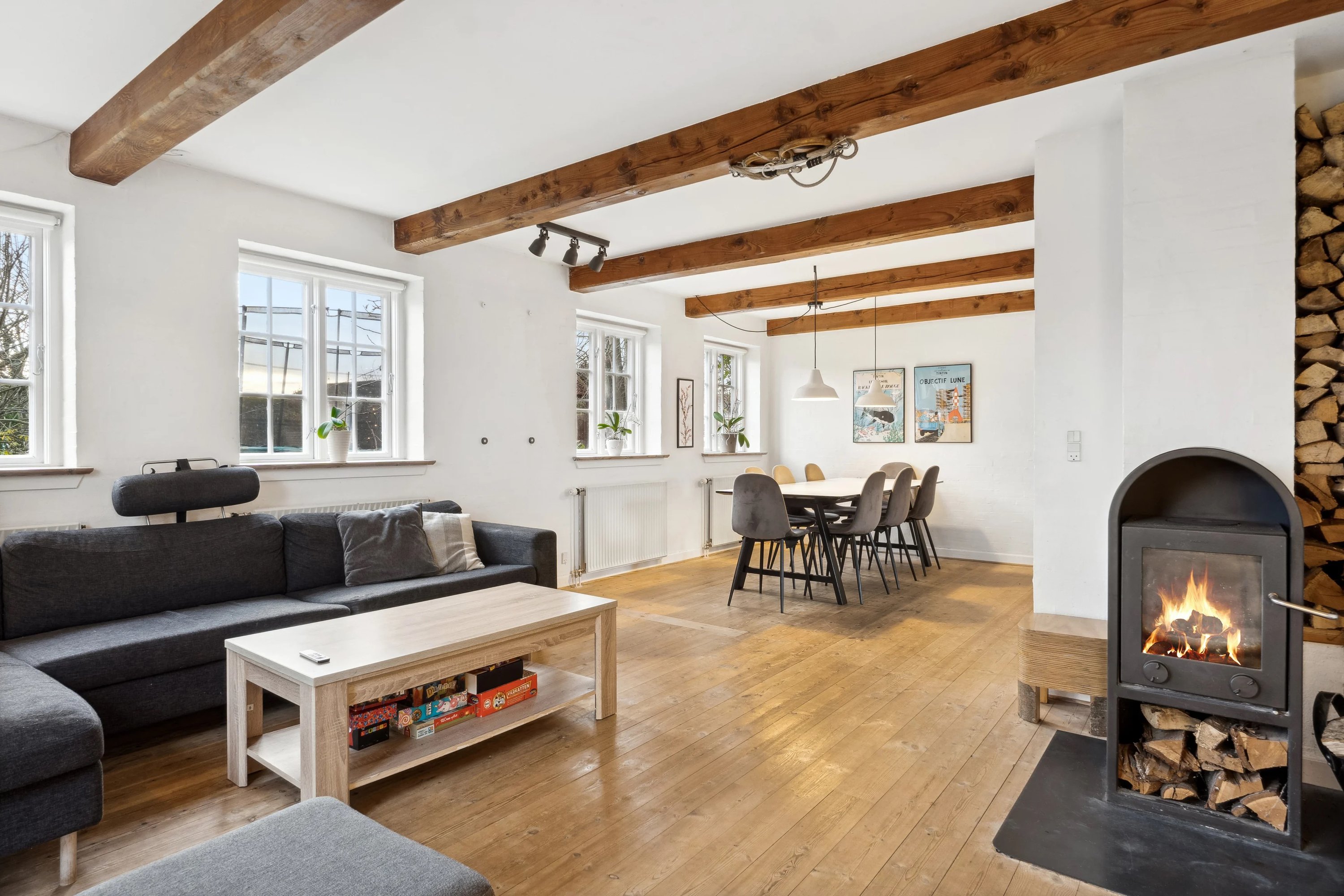 Fremhævet stue billede i fuldskærmstilstand. Billede af Åbyvejen 45, 5881 Skårup Fyn