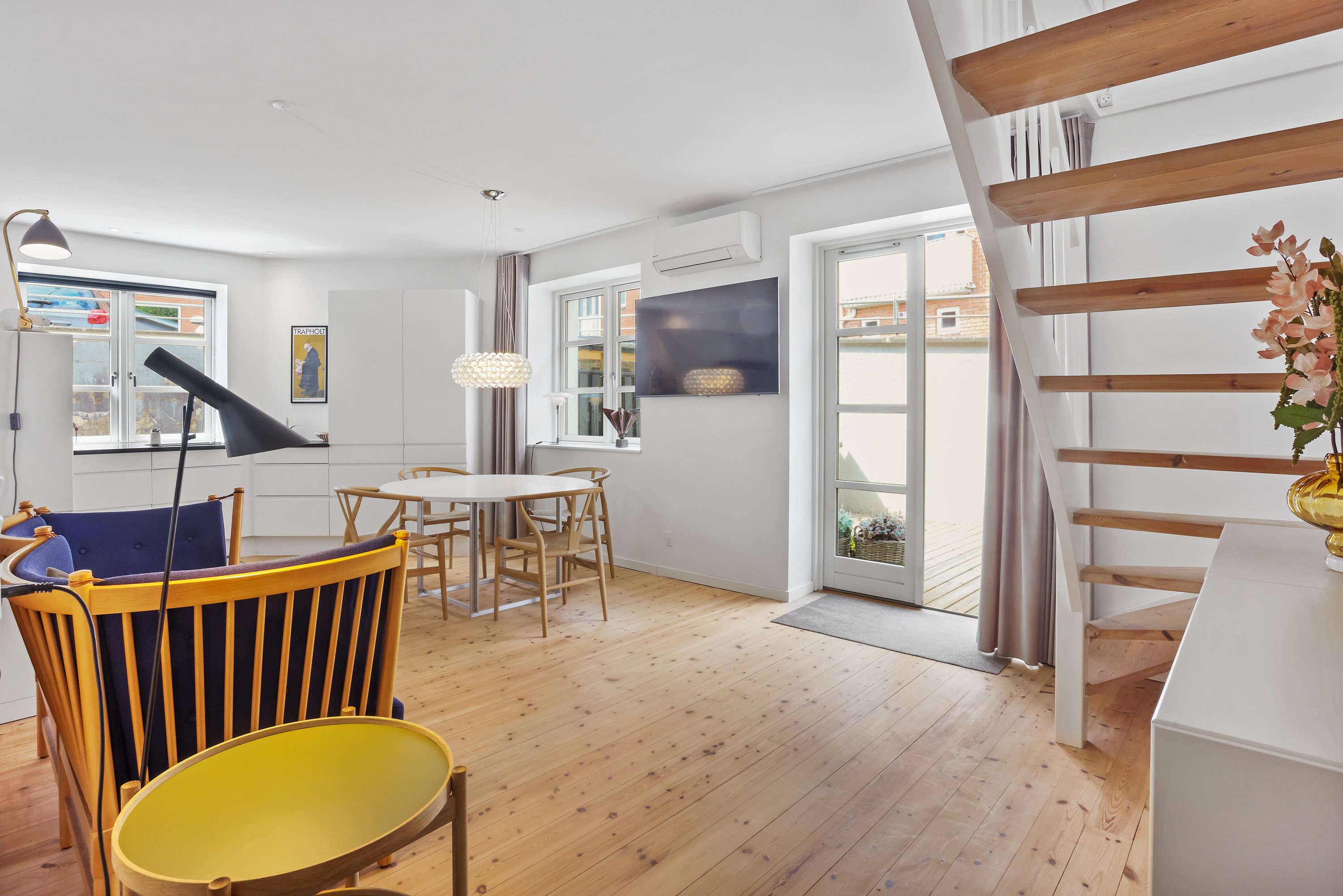 Fremhævet stue billede i fuldskærmstilstand. Billede af Sct. Jørgens Vej 24, st.. 10., 8800 Viborg