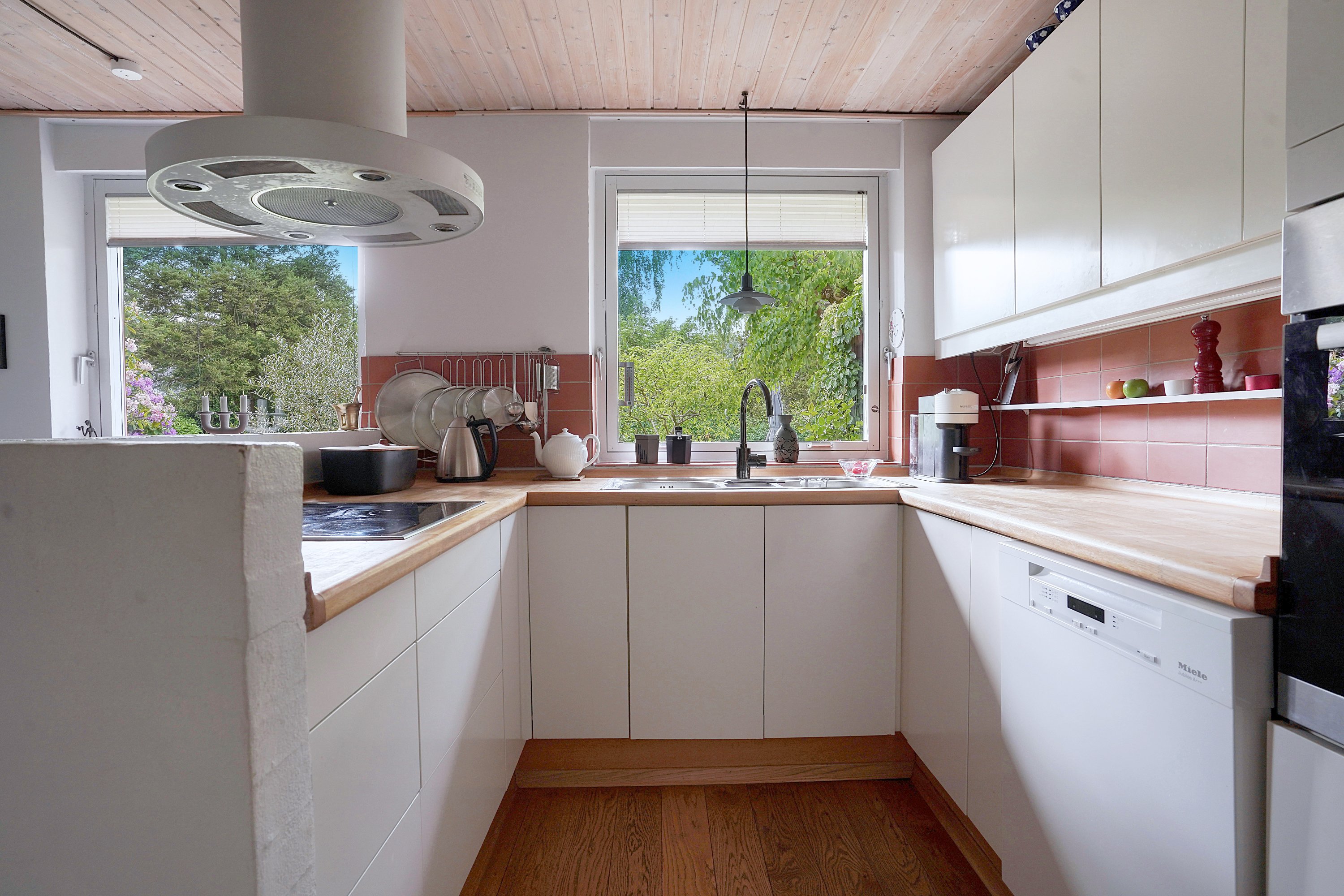 Fremhævet køkken billede i fuldskærmstilstand. Billede af Gydeparken 8, Esbønderup, 3230 Græsted