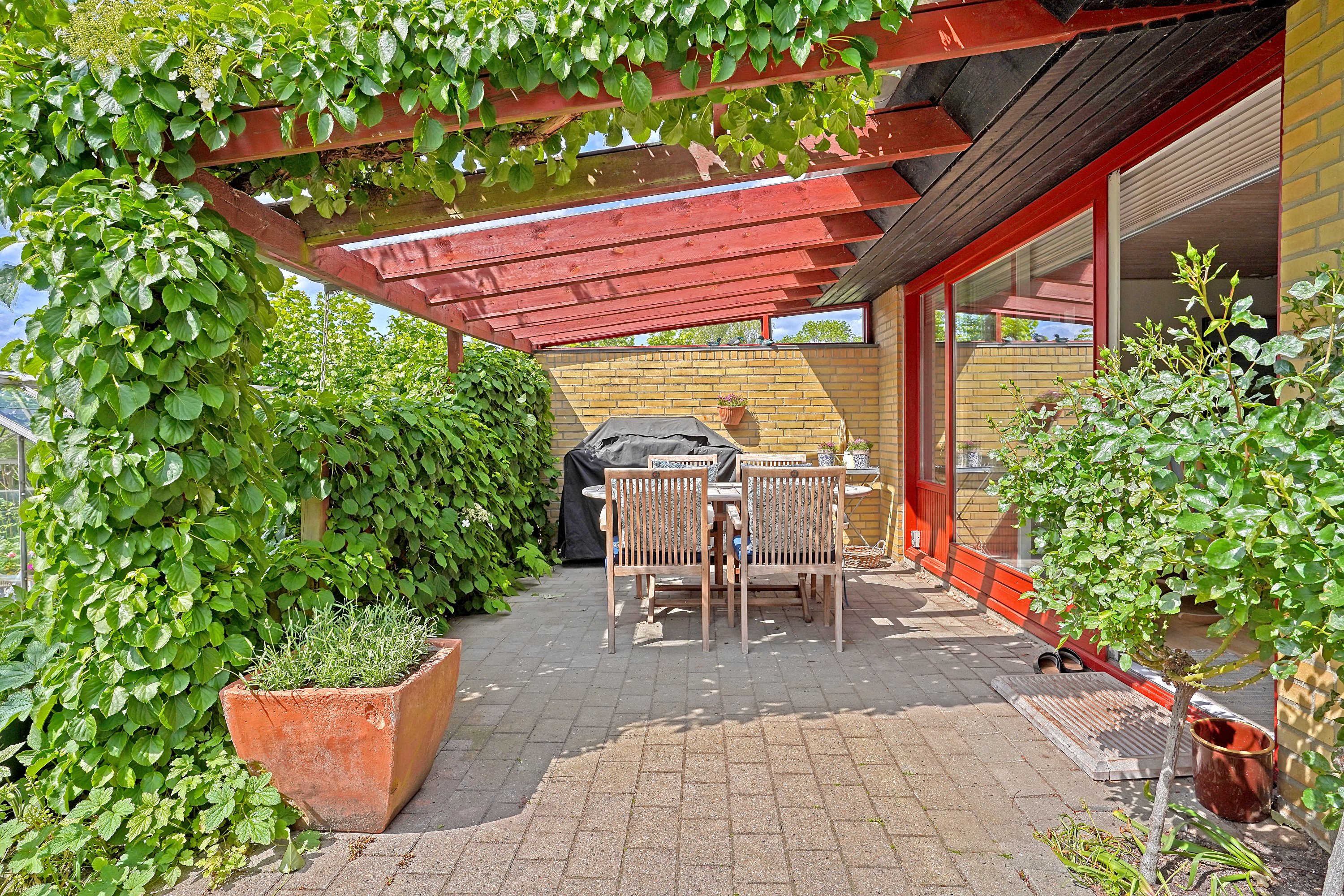 Miniaturebillede 1: terrasse. Billede af Gydeparken 8, Esbønderup, 3230 Græsted