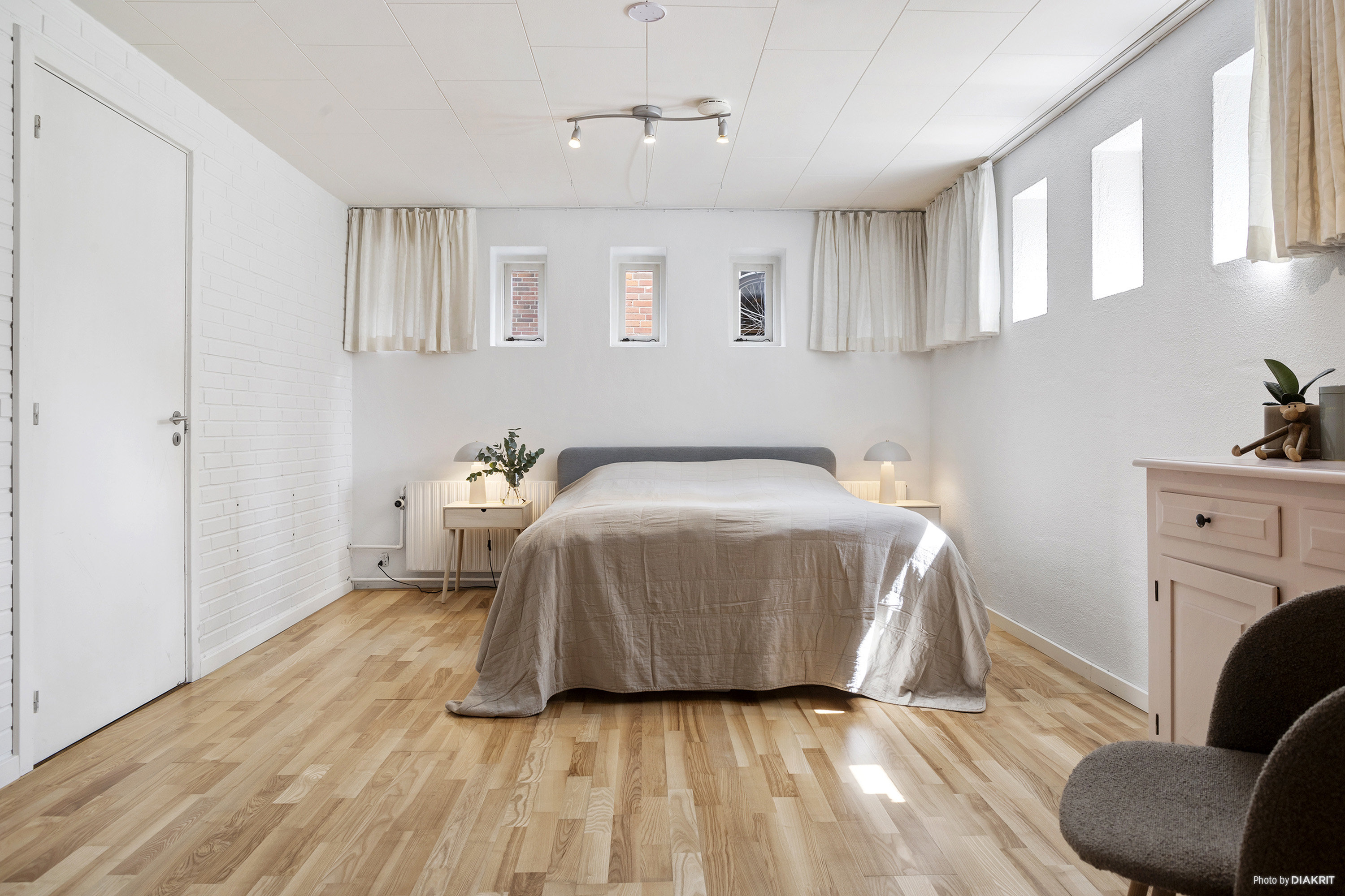 Fremhævet soveværelse billede i fuldskærmstilstand. Billede af Dybvadvej 2, 4600 Køge