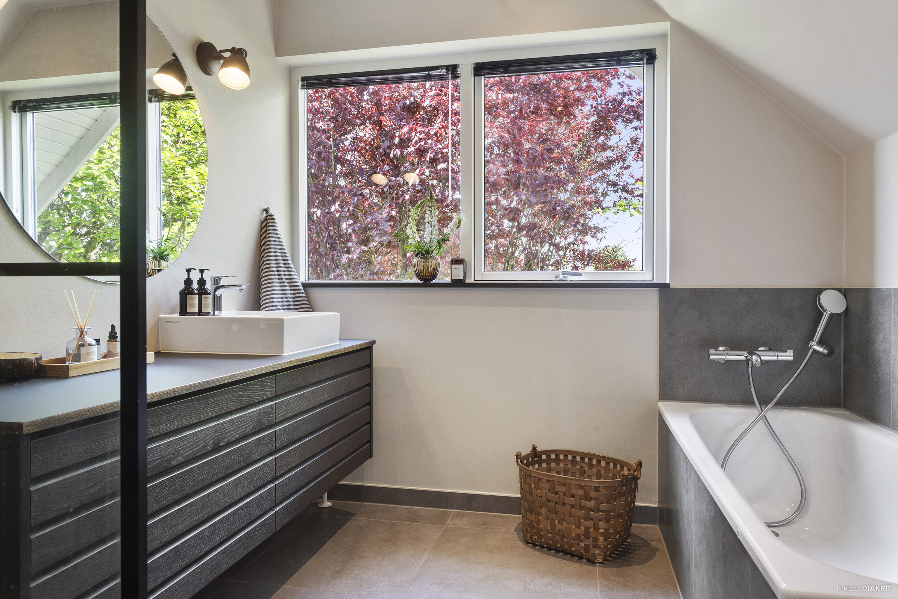 Fremhævet badeværelse billede i fuldskærmstilstand. Billede af Dybvadvej 2, 4600 Køge