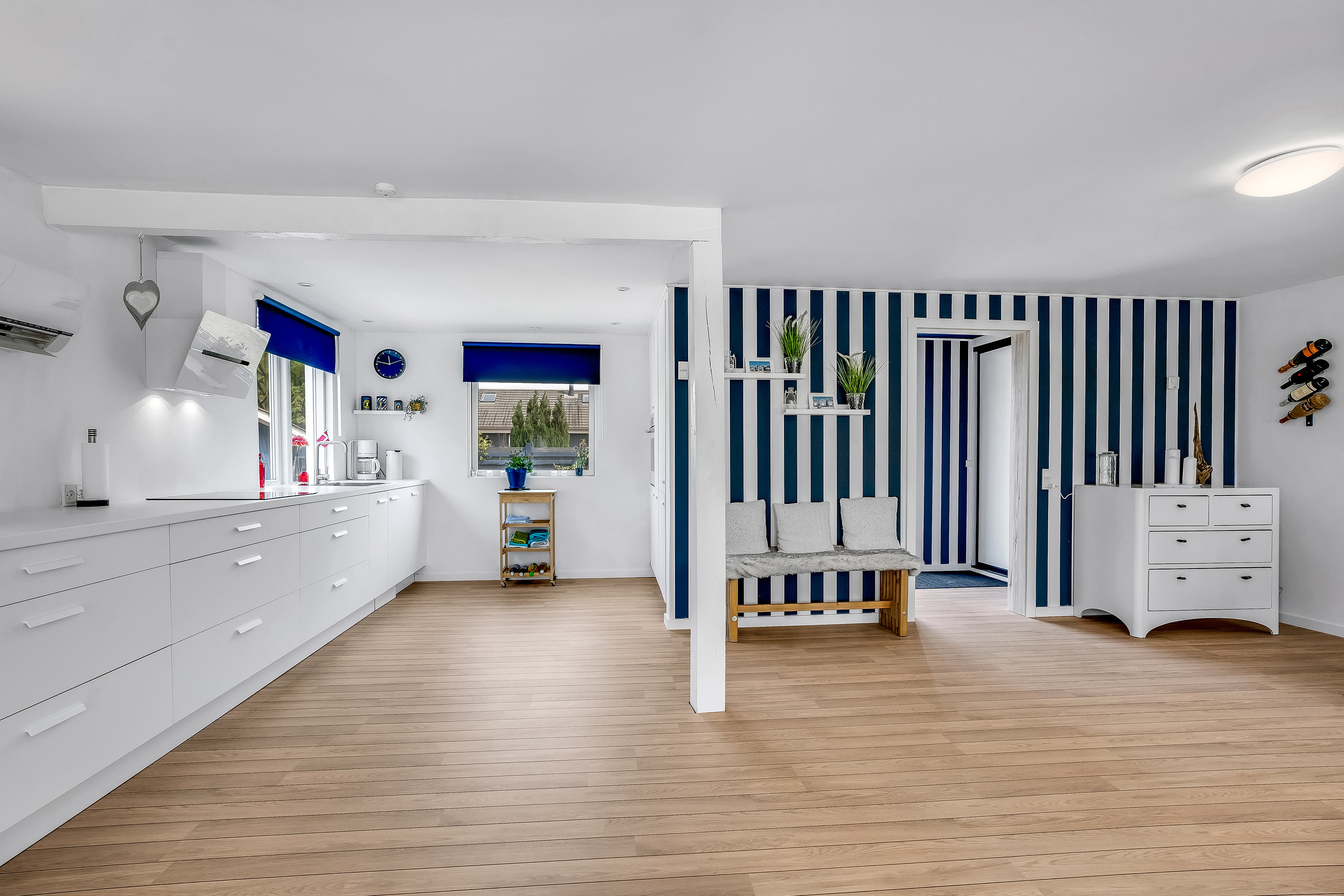 Fremhævet stue billede i fuldskærmstilstand. Billede af Gyldenbjergvej 29, Sdr Egebølle, 4983 Dannemare