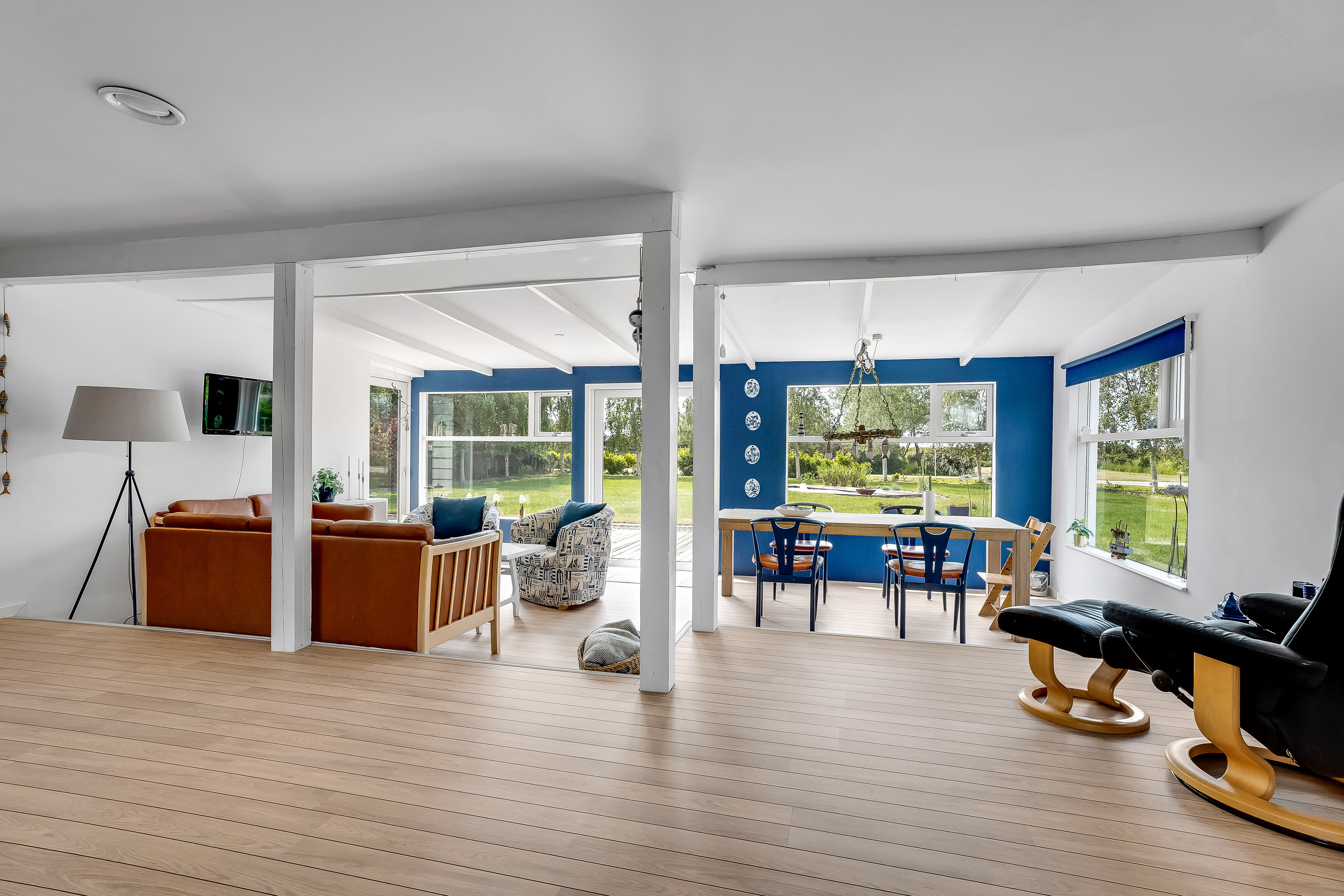 Fremhævet stue billede i fuldskærmstilstand. Billede af Gyldenbjergvej 29, Sdr Egebølle, 4983 Dannemare