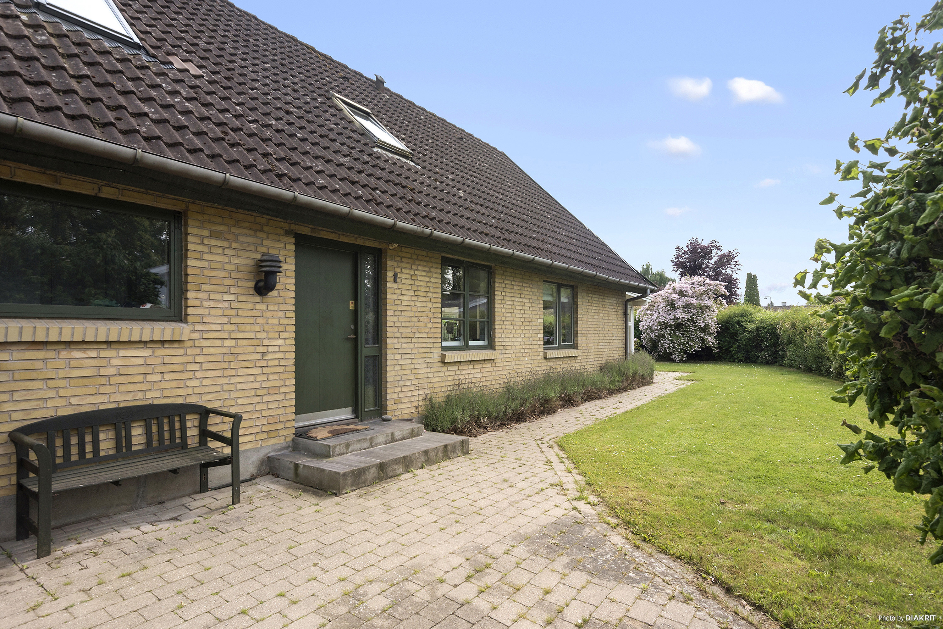 Miniaturebillede 1: entré. Billede af Sejerøvej 1, 4600 Køge