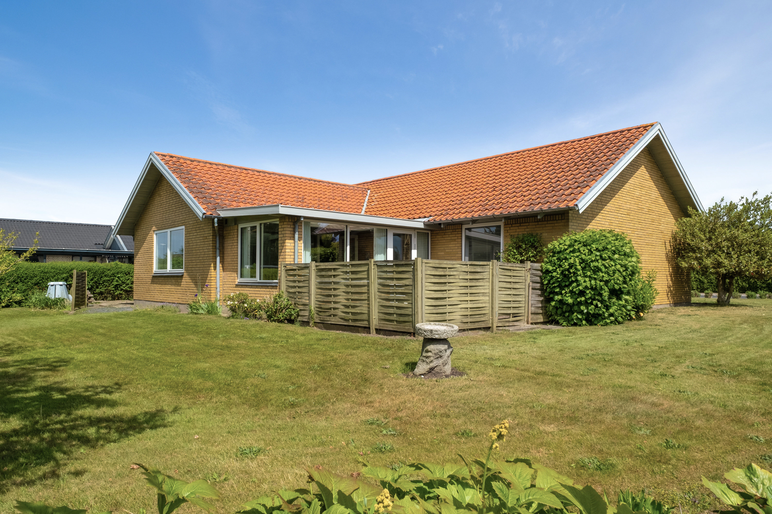 Fremhævet have billede i fuldskærmstilstand. Billede af Broholmvej 1, Allested-Vejle, 5672 Broby