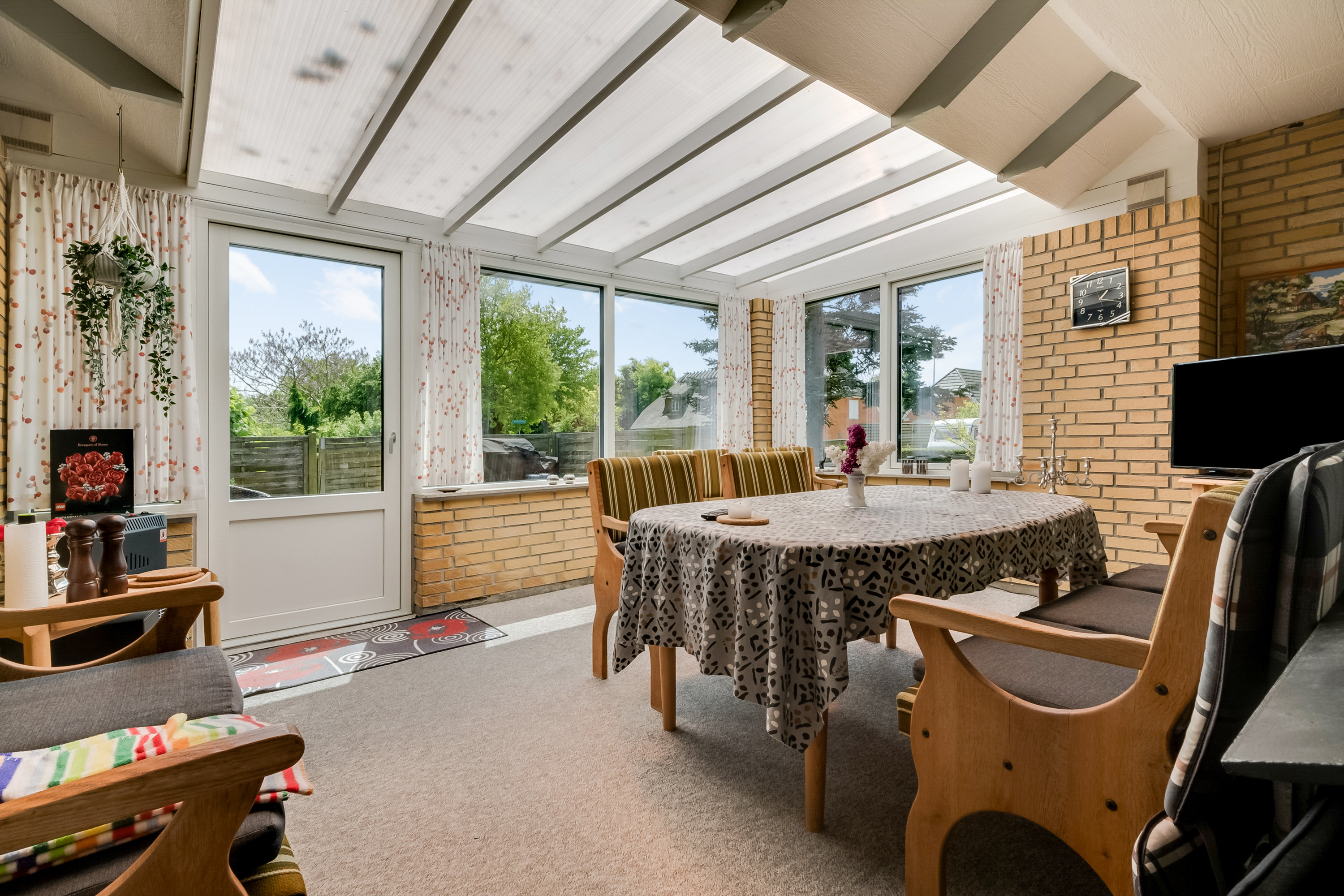 Fremhævet udestue billede i fuldskærmstilstand. Billede af Broholmvej 1, Allested-Vejle, 5672 Broby