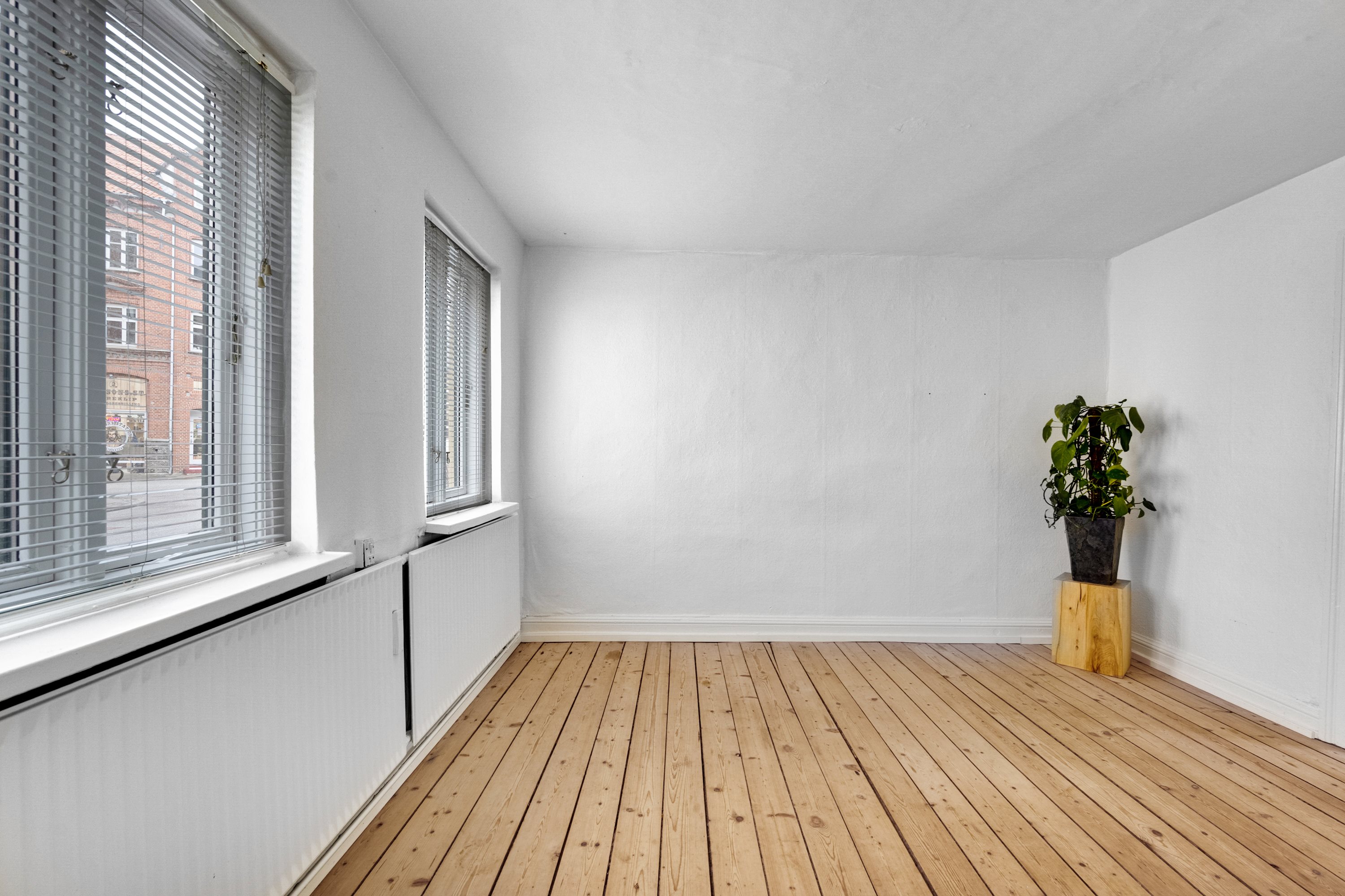 Fremhævet stue billede i fuldskærmstilstand. Billede af Løkkegade 29, 9000 Aalborg